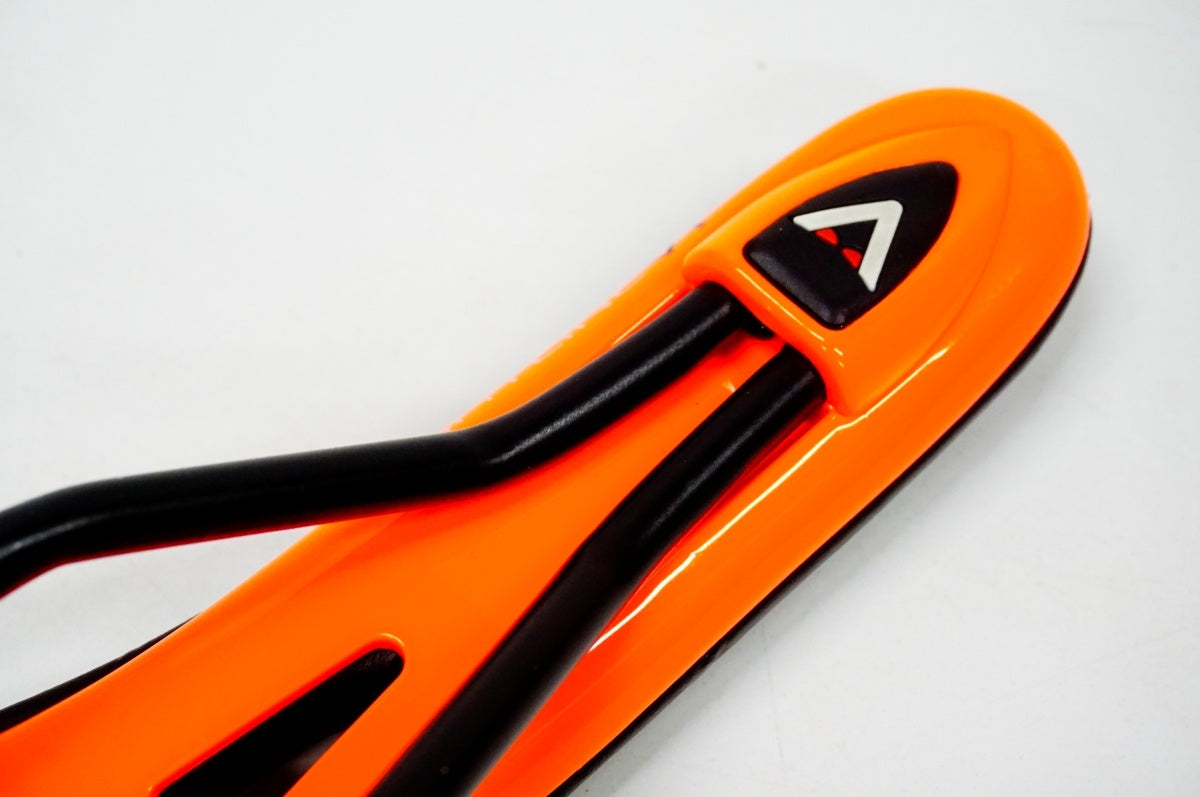 ASTUTE 「アスチュート」 SKYLINE VT サドル / 名古屋大須店