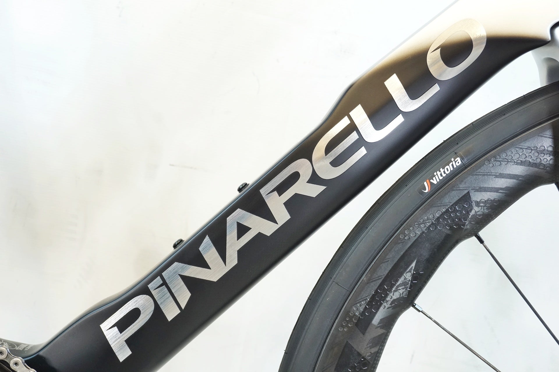 PINARELLO 「ピナレロ」 DOGMA F DISK 2022年モデル ロードバイク / 有明ガーデン店