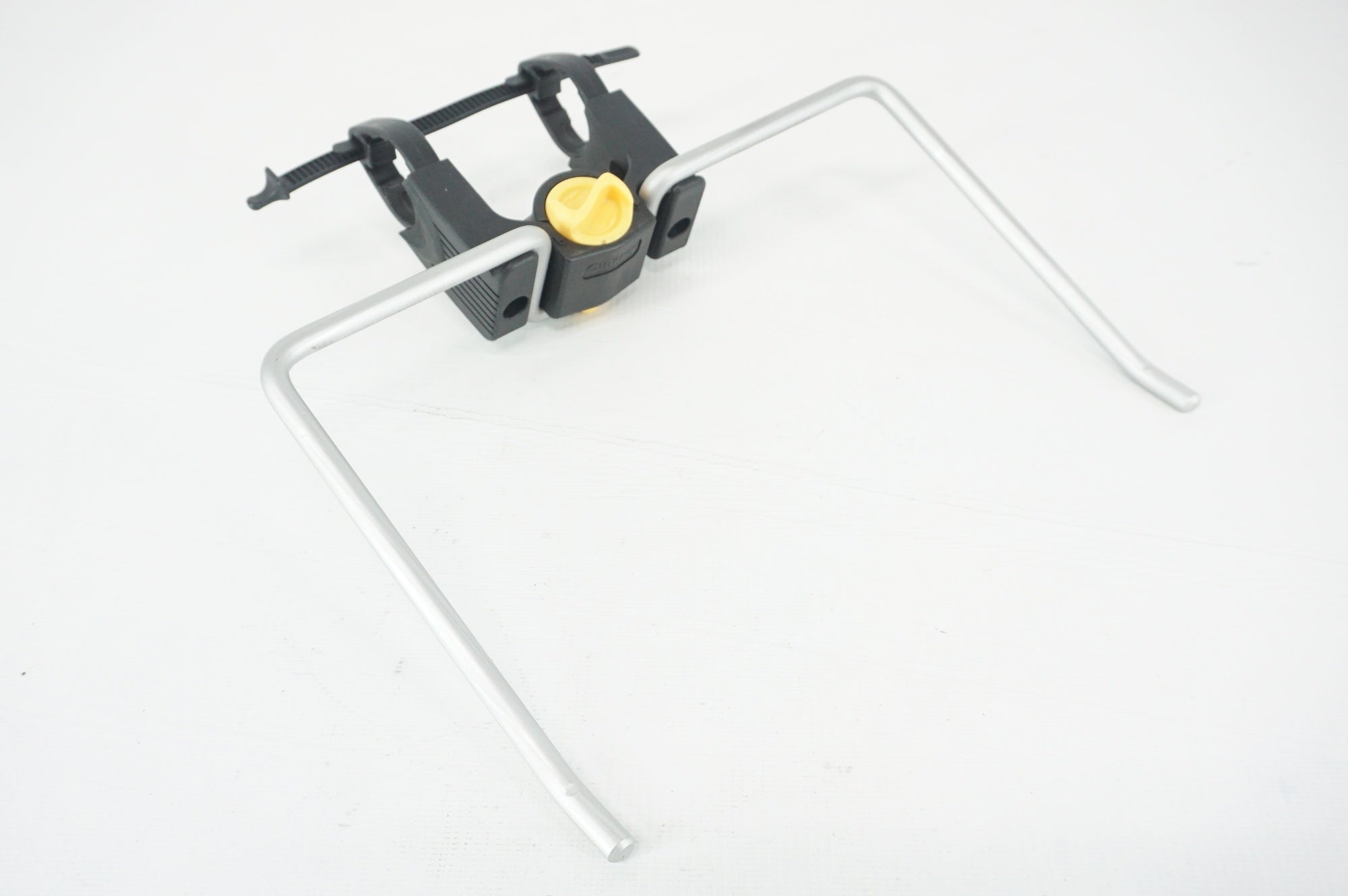 NIFCO 「ニフコ」 BTD11 OUTBACK フロントバッグホルダー / 阪急塚口店