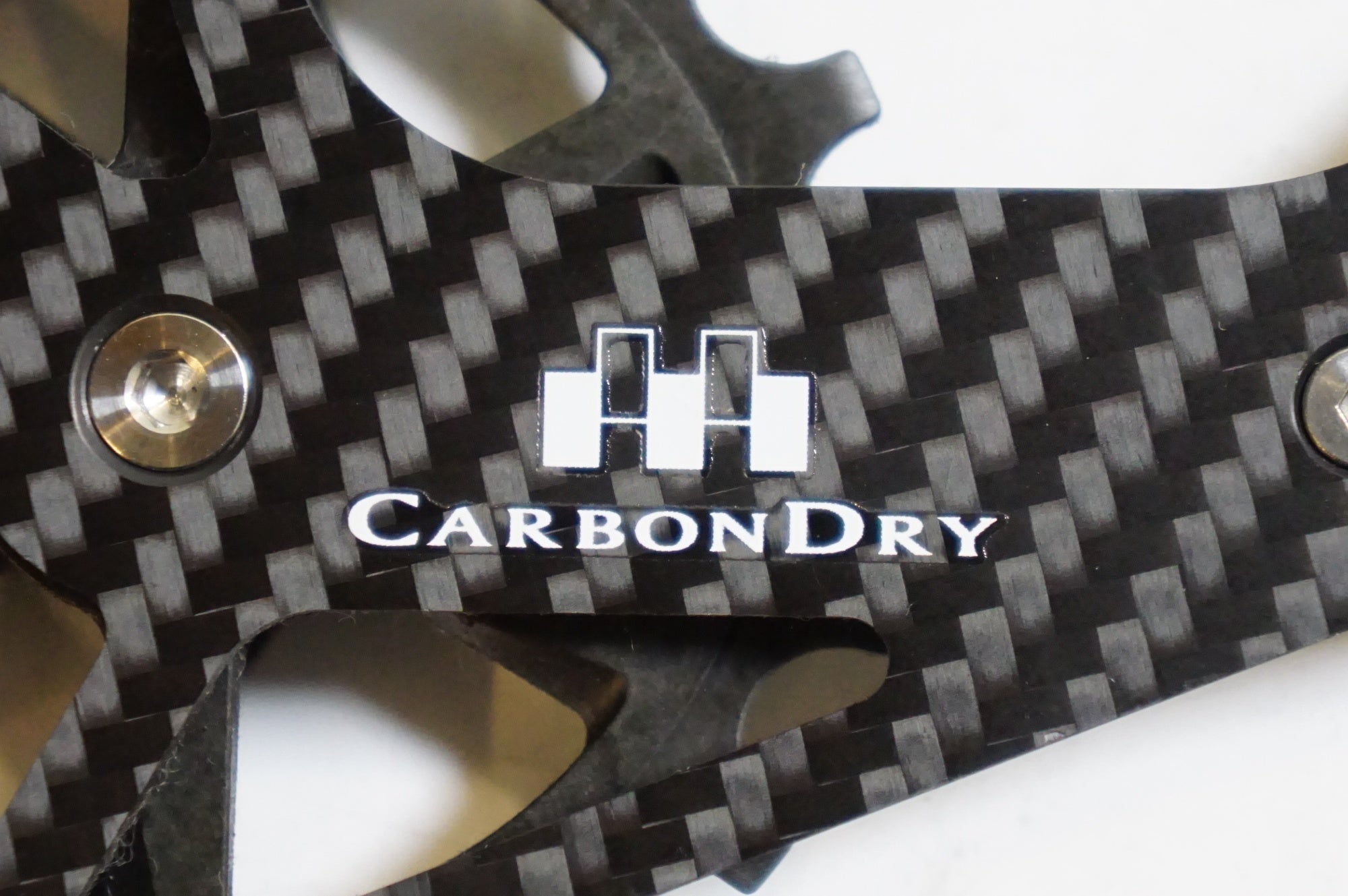 カーボンドライジャパン CDJ V3 PLUS ビッグプーリー フルセラ CDJ ビッグプーリーキットに新型V3 & V3 PLUSが登場！！ | CYCLE