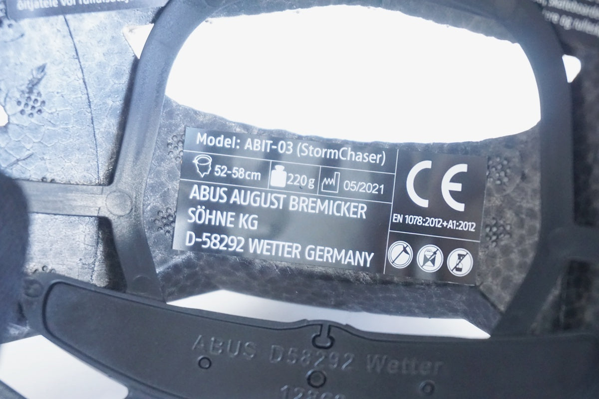 ABUS 「アブス」 STORMCHASER 52-58cm ヘルメット / 京都八幡店