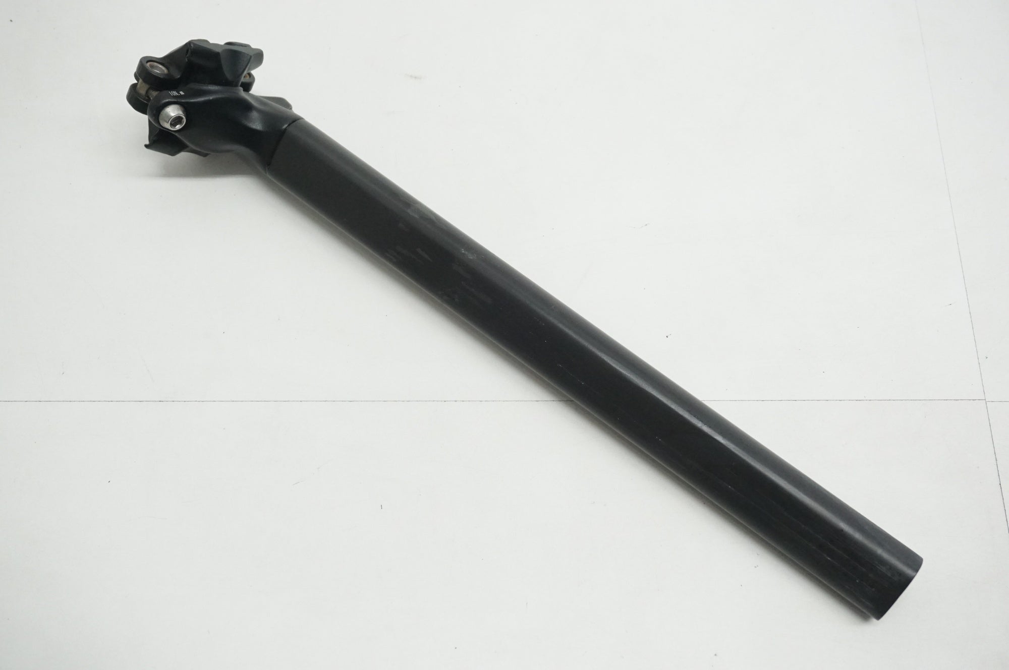 GIANT 「ジャイアント」 D-FUSE 350mm シートポスト / 福岡店