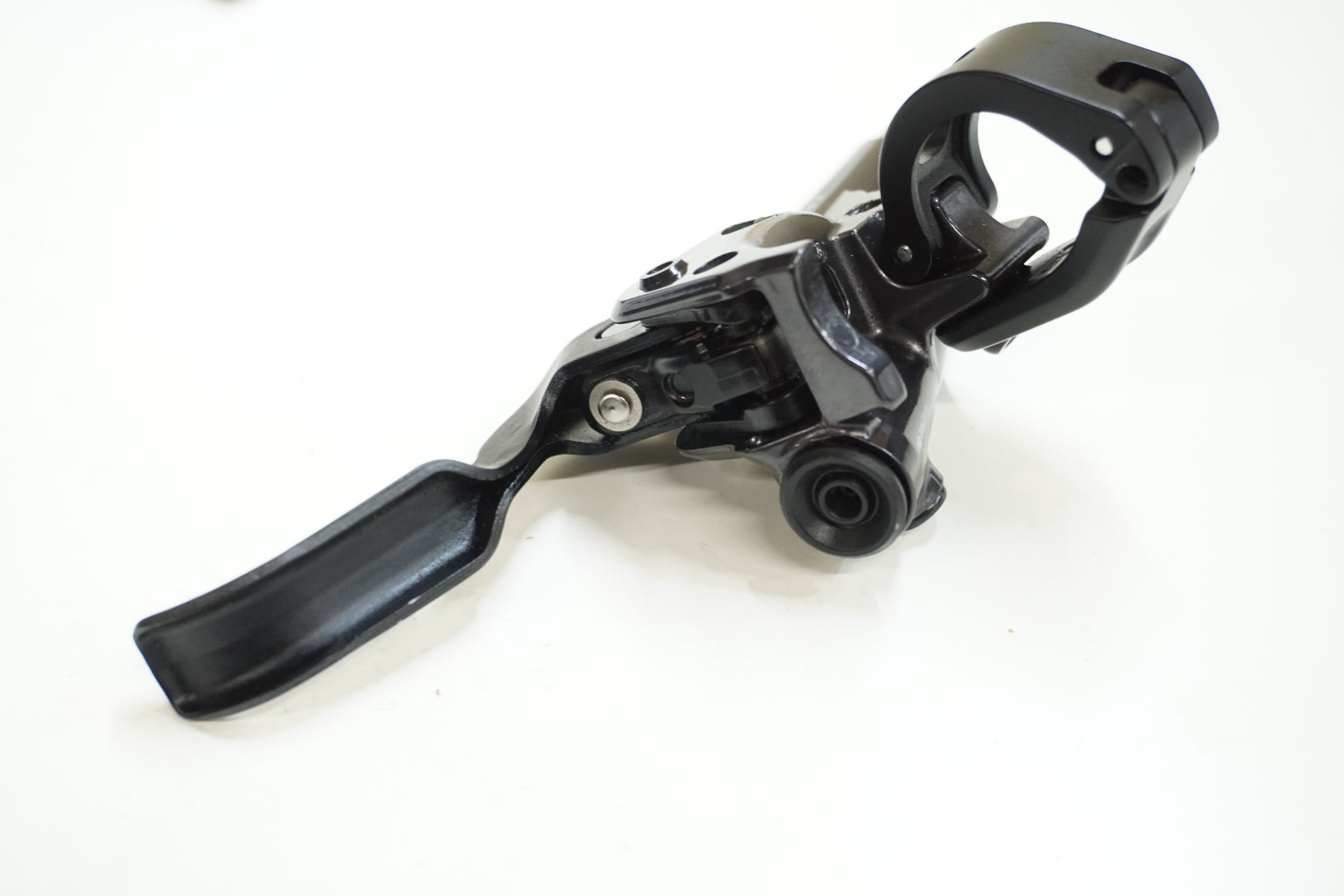 SHIMANO 「シマノ」 DEORE XT BL-M8100 ブレーキレバーセット / 大宮店