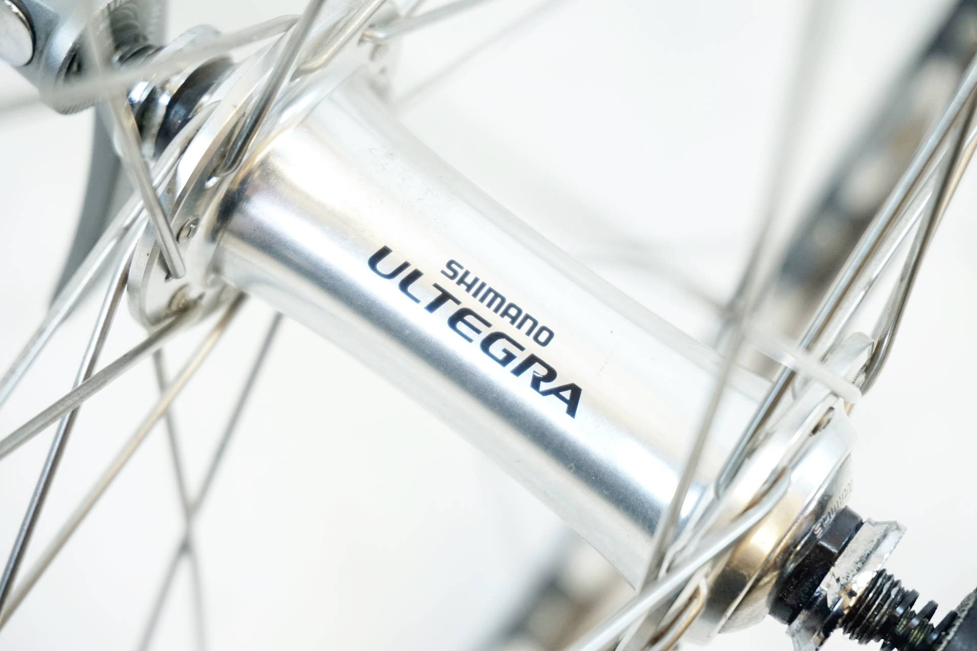 AMBROSIO 「アンブロシオ」 FORMULA20 6600ハブ チューブラー