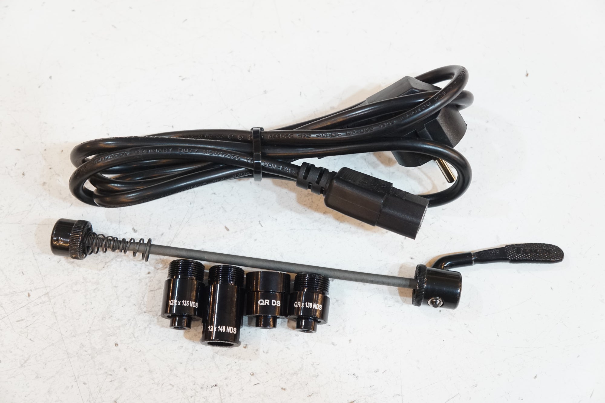 TACX 「タックス」 FLUX S SMART T2900S スマートトレーナー / バイチャリ浦和ベース