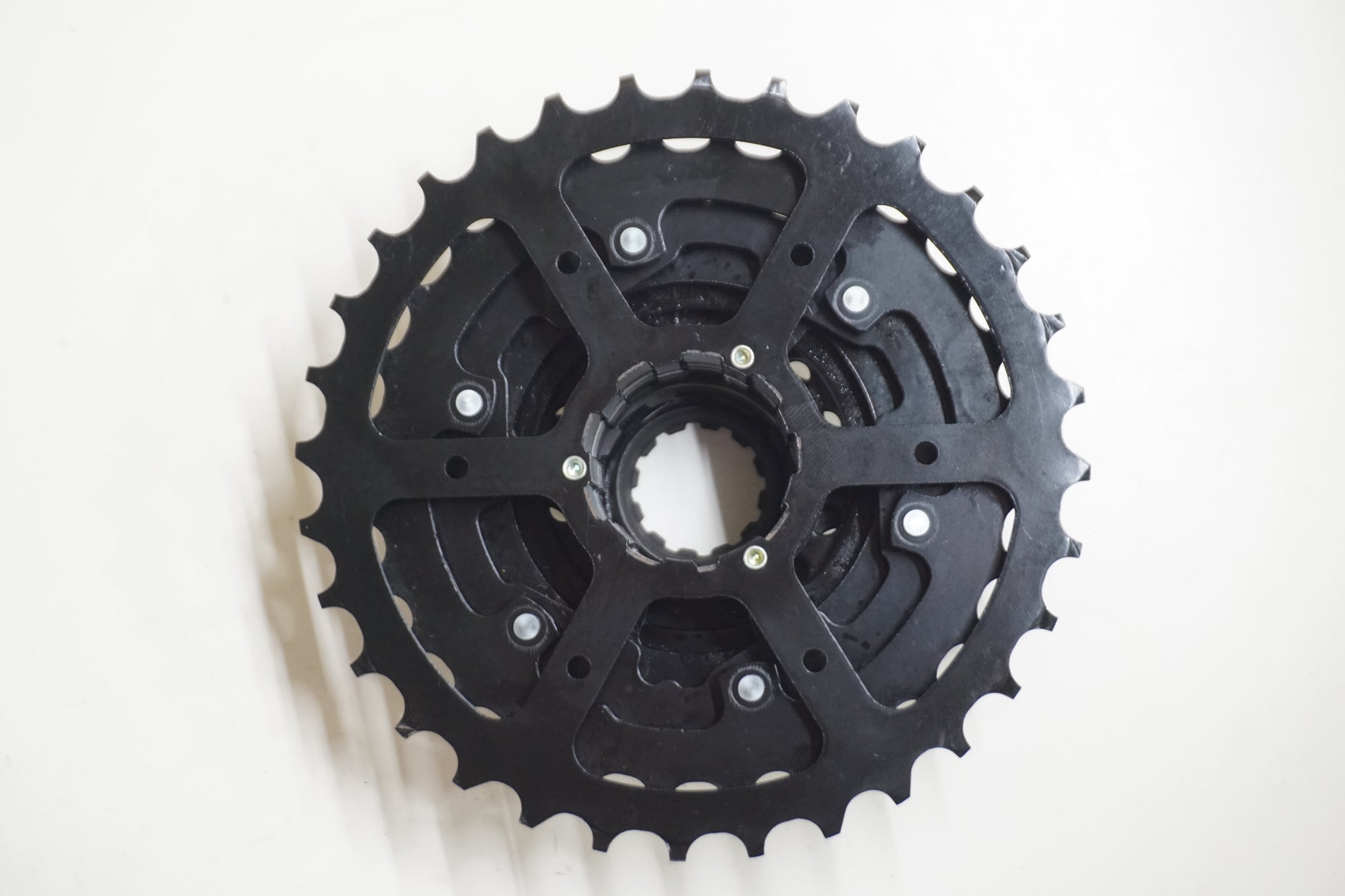 SHIMANO 「シマノ」 CS-HG200-8 12-32T スプロケット / 大宮店