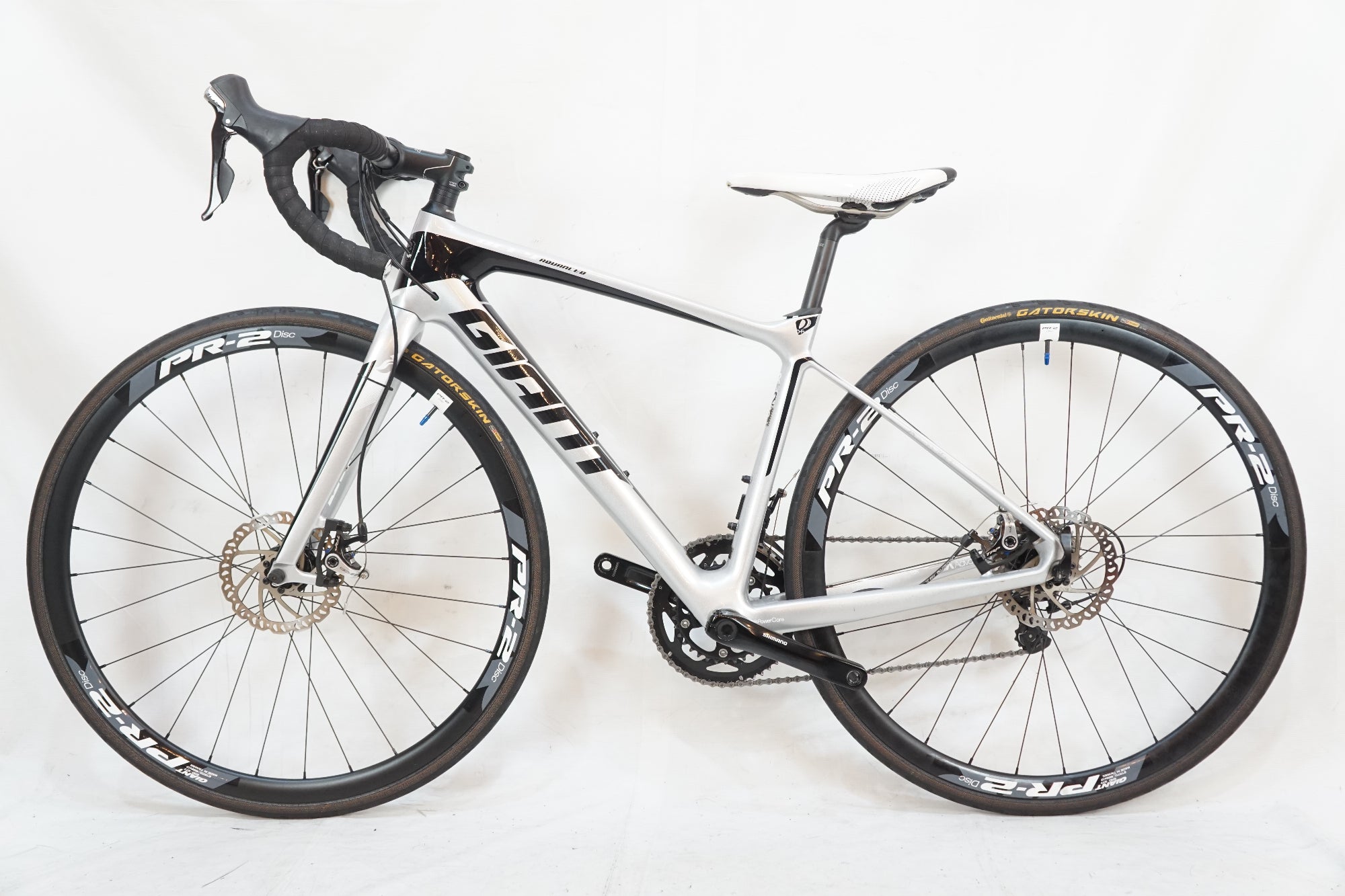 GIANT 「ジャイアント」 DEFY ADVANCED2 2015年モデル ロードバイク / バイチャリ浦和ベース