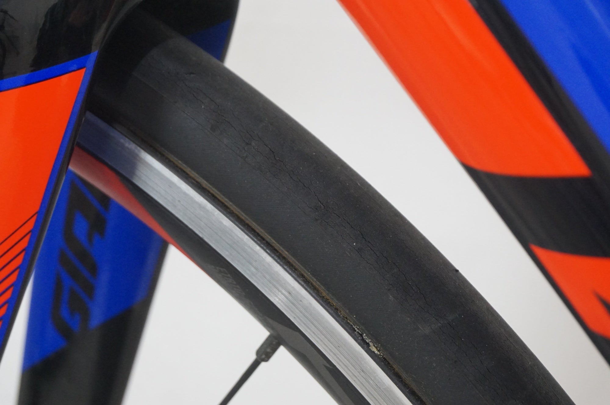 GIANT 「ジャイアント」 CONTEND SL1 2018年モデル ロードバイク