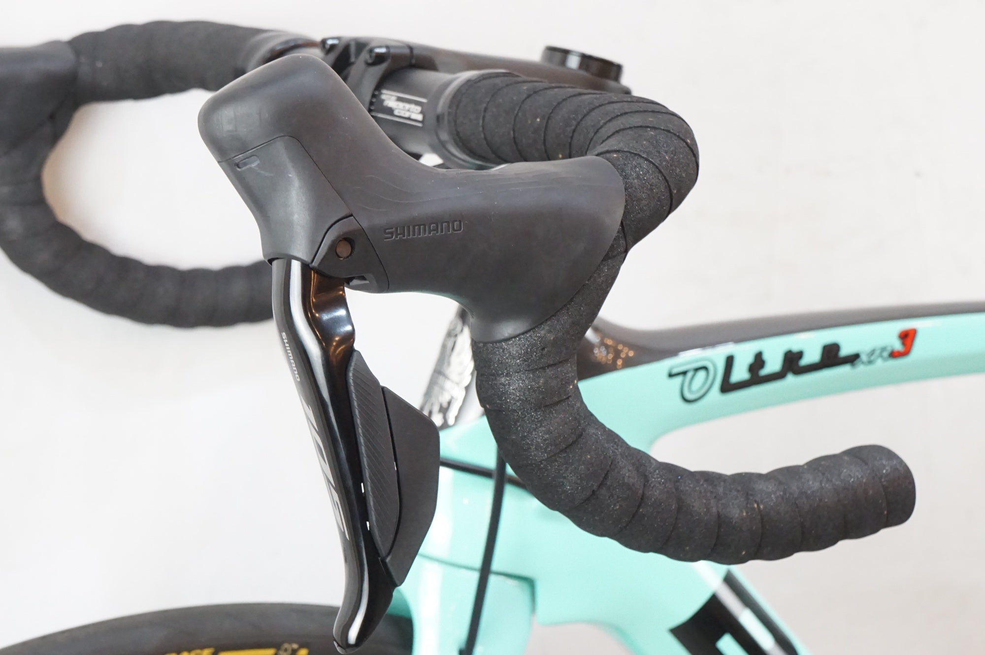 BIANCHI 「ビアンキ」 OLTRE XR3 105 DISC 2021年モデル カスタム ロードバイク / バイチャリ浦和ベース