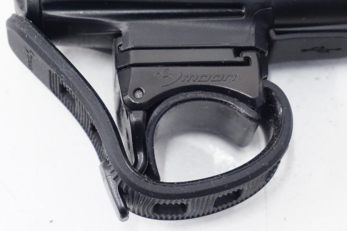 MOON「ムーン」 METEOR-X AUTO PRO フロントライト / 浜松店