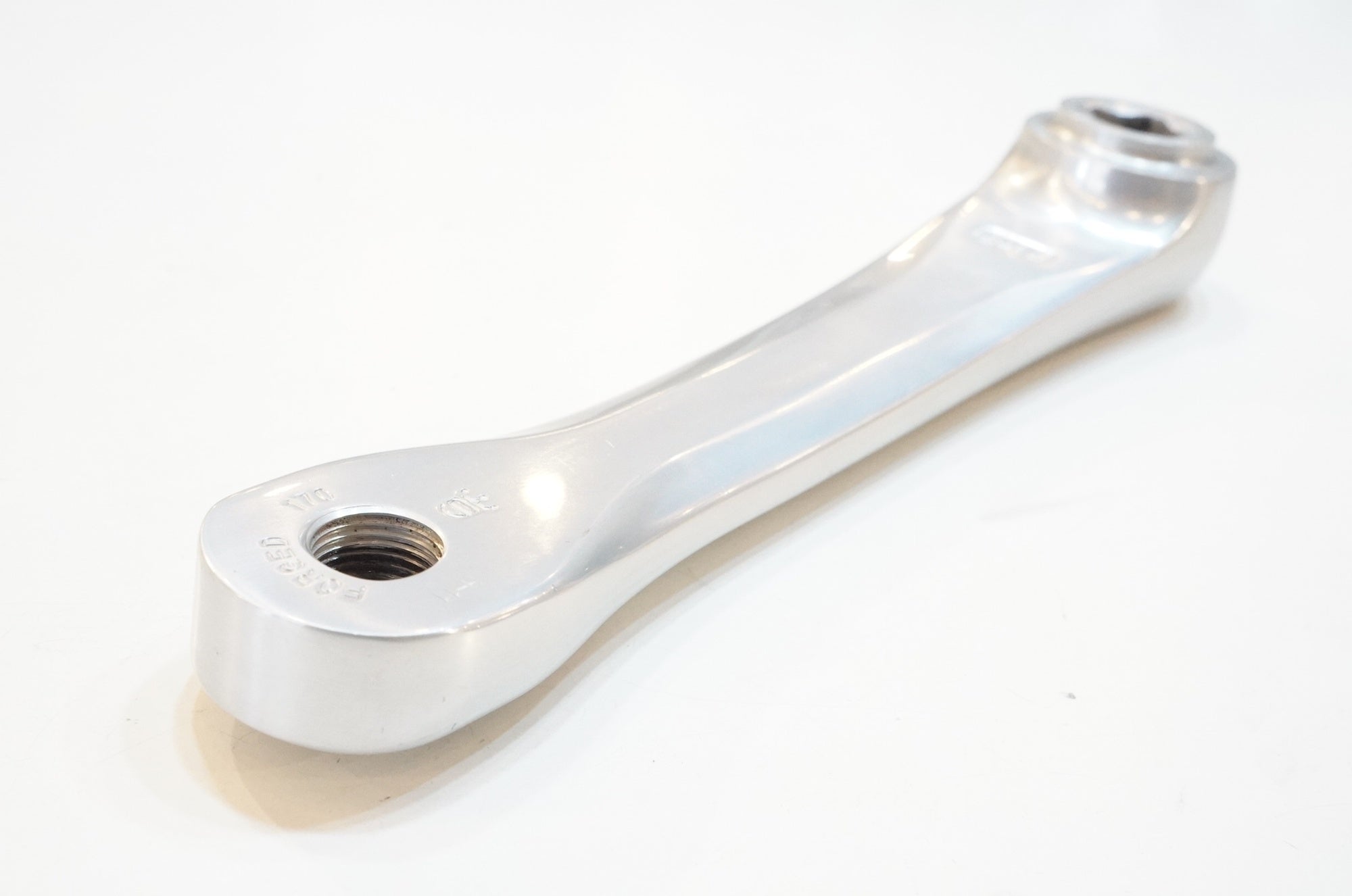SUGINO 「スギノ」 MIGHTY TOUR TD4WR/RD4L 50-34T 170mm クランク / 浦和ベース