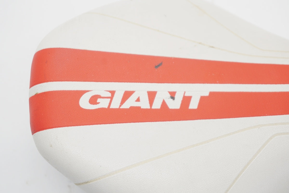 GIANT「ジャイアント」 VL-1184 サドル/ 京都八幡店