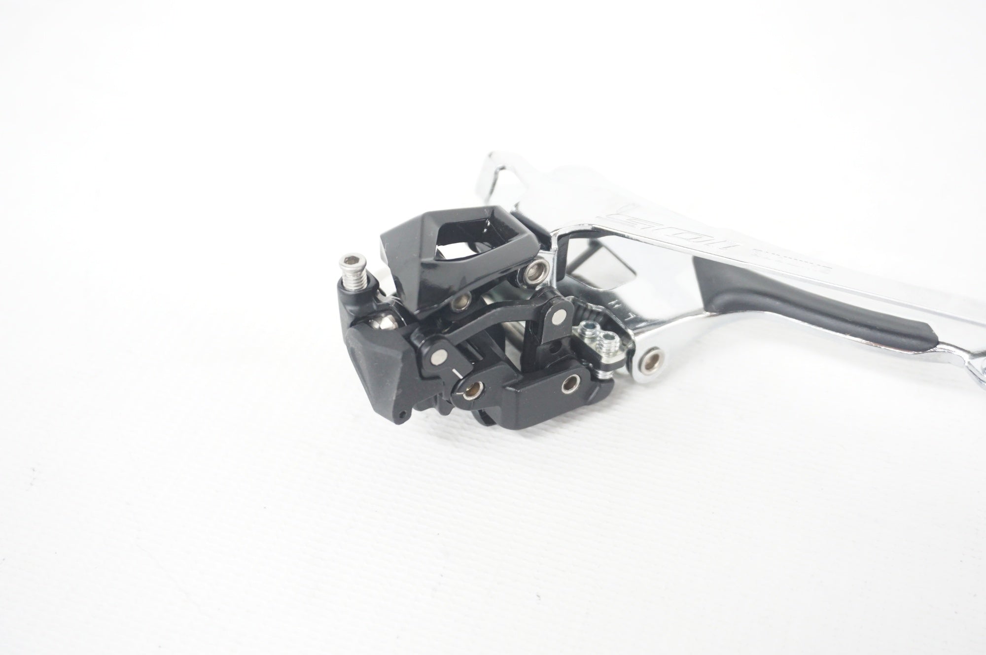SHIMANO 「シマノ」 105 FD-R7000 フロントディレイラー / 阪急塚口店