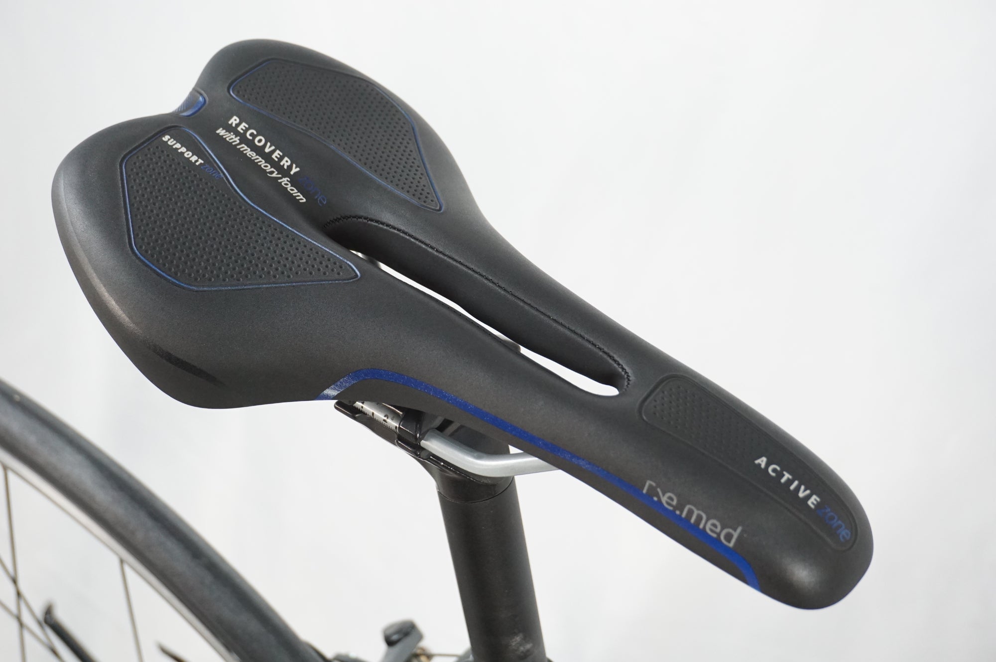 NESTO 「ネスト」 FALAD PRO 2022年モデル ロードバイク/ 川越店