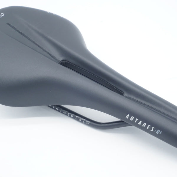 FIZIK 「フィジーク」 ANTARES R5 OPEN サドル / 滋賀大津店