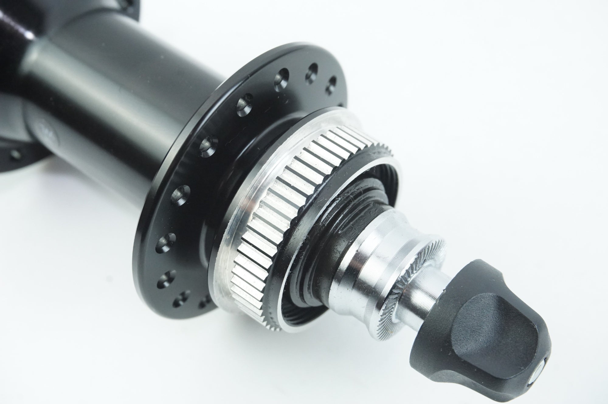 SHIMANO 「シマノ」 DEORE XT FH-M8000 シマノ8～10速 リアハブ / 中目黒店