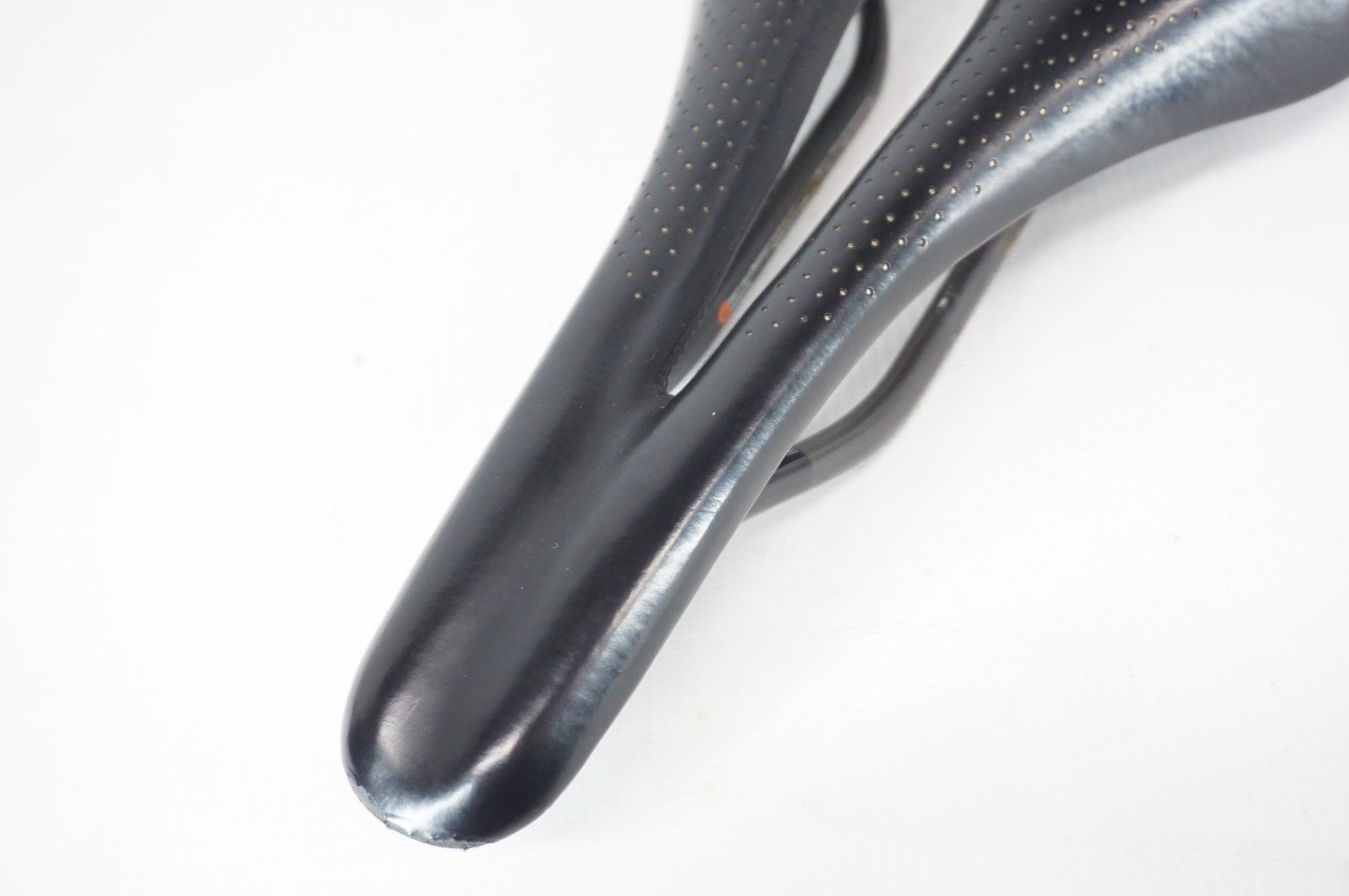 BONTRAGER 「ボントレガー」 AJNA PRO サドル / 阪急塚口店