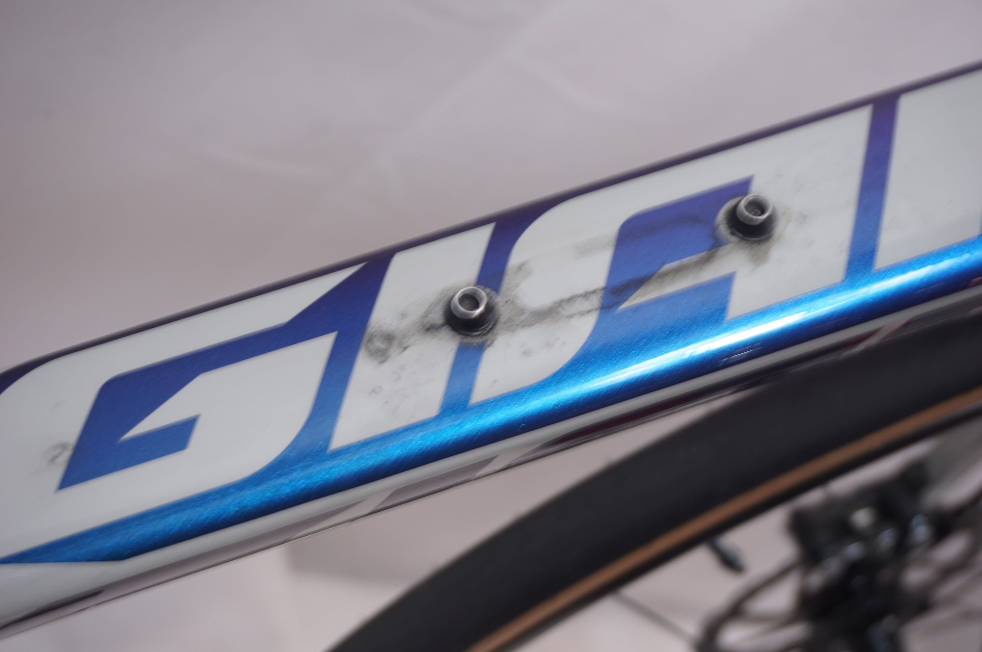ジャンク GIANT 「ジャイアント」 DEFY ADVANCED 2 2021年モデル