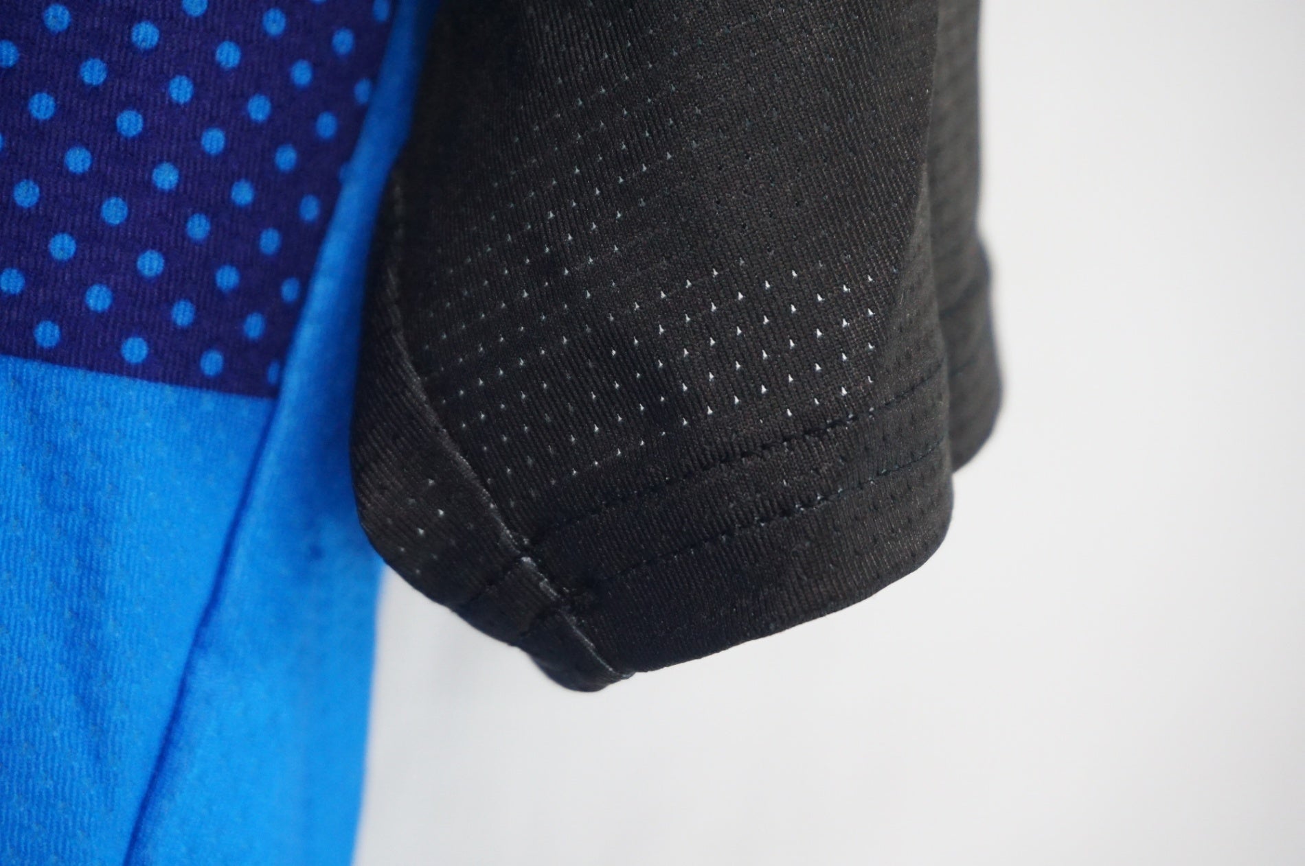 DHB 「ディーエイチビー」 半袖 Mサイズ ジャージ / 阪急塚口店