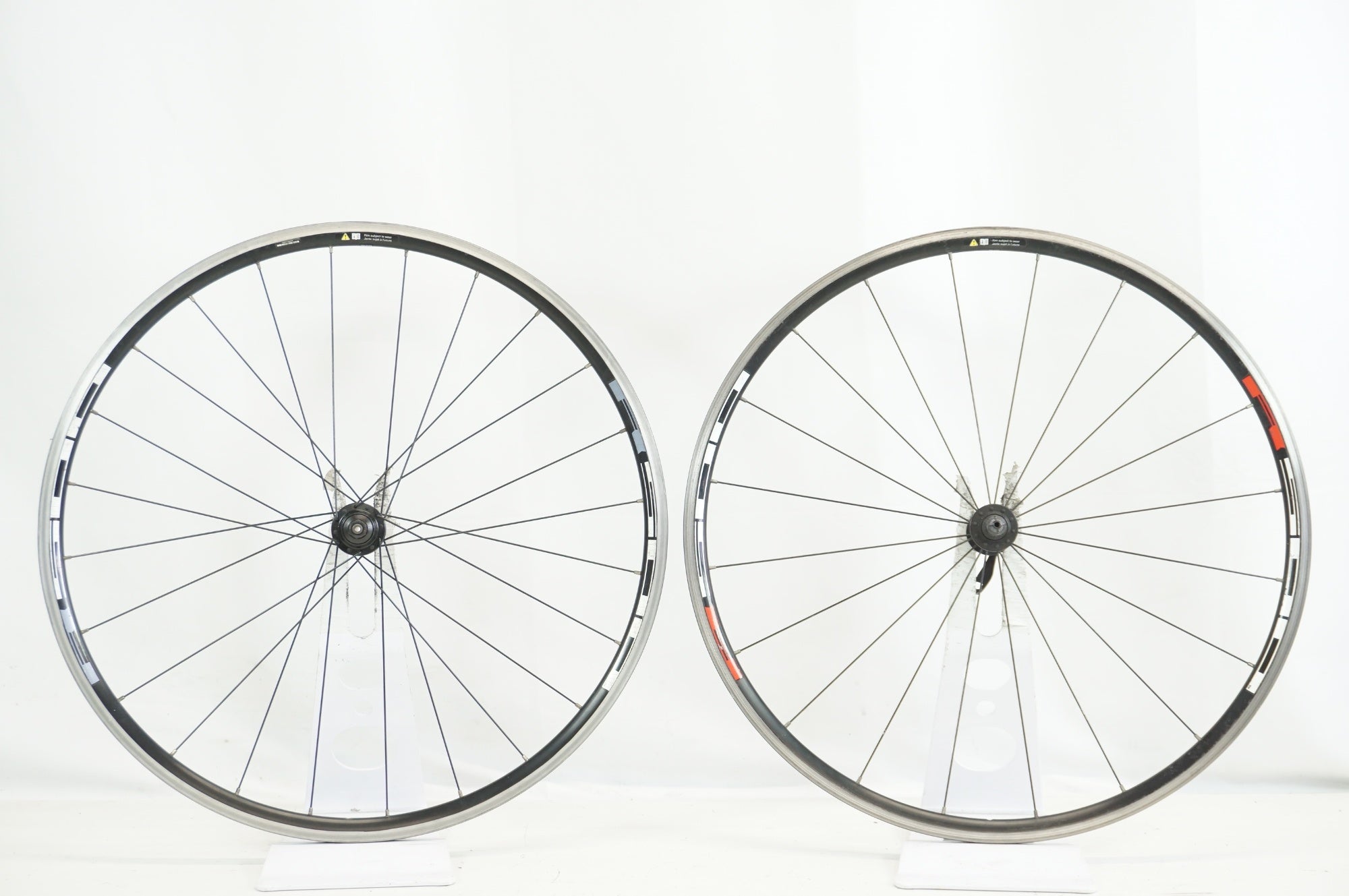 SHIMANO 「シマノ」 A500 WH-R501 シマノ10速 ホイールセット / 宇都宮