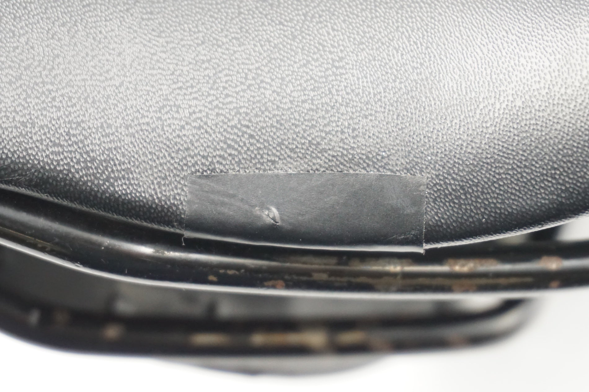 CIONLLI 「シャンリー」 サドル / 奈良店