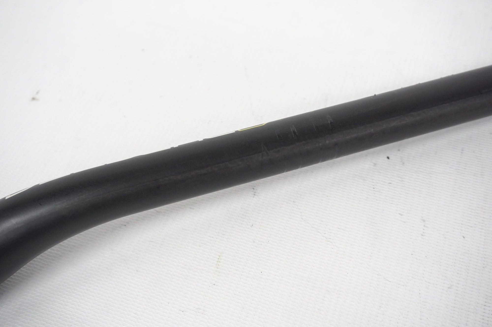 BURGTEC 「バーグテック」 RW CARBON ENDURO Φ35 770mm ハンドル / 阪急塚口店
