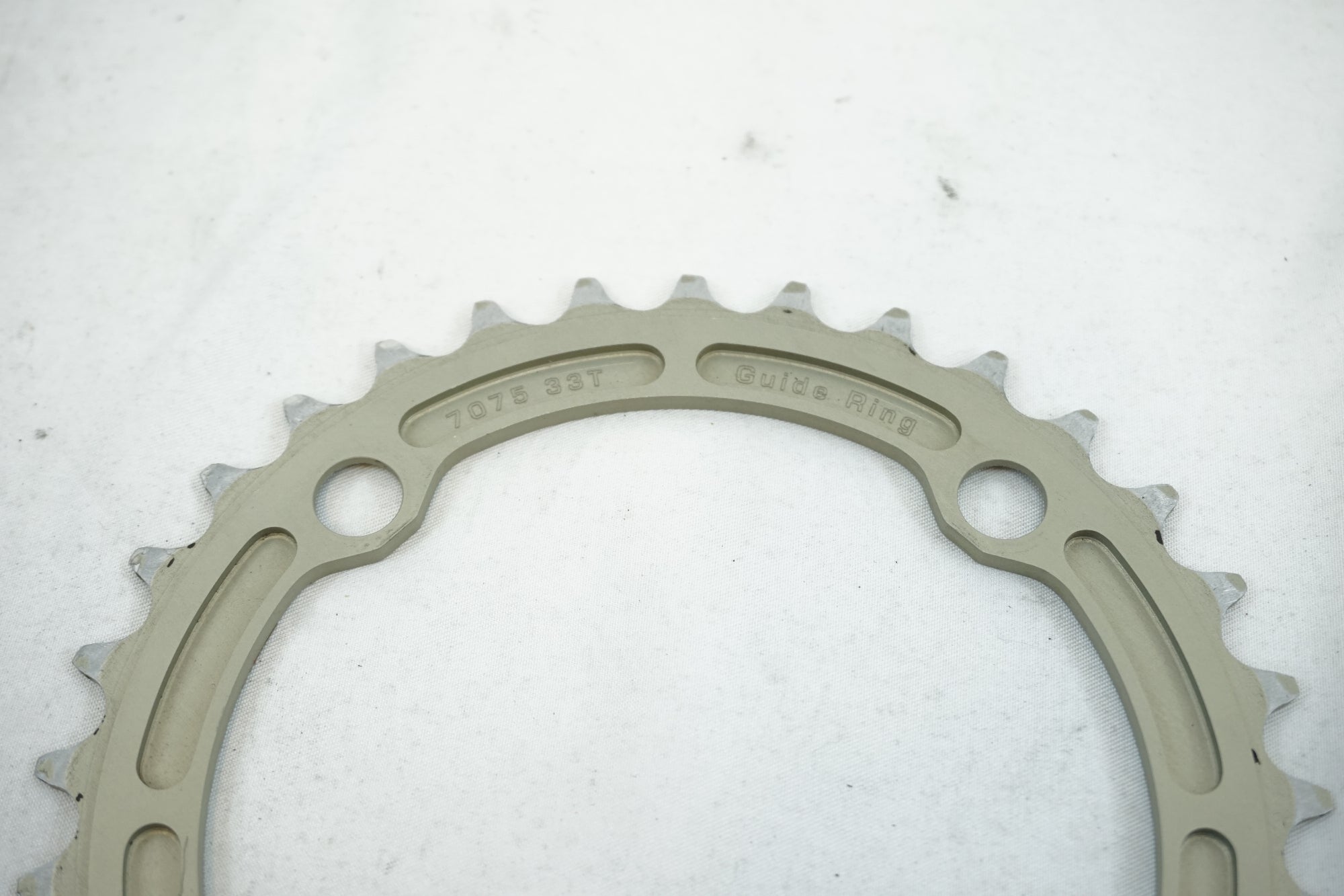 E-THIRTEEN 「イーサーティーン」 チェーンリングセット / 有明ガーデン店