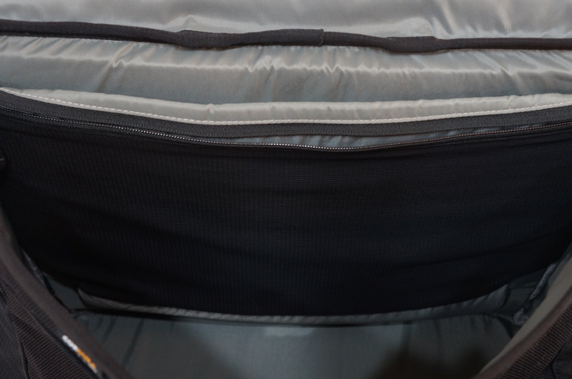 BROMPTON 「ブロンプトン」 MESSENGER BAG フロントバック / バイチャリ浦和ベース