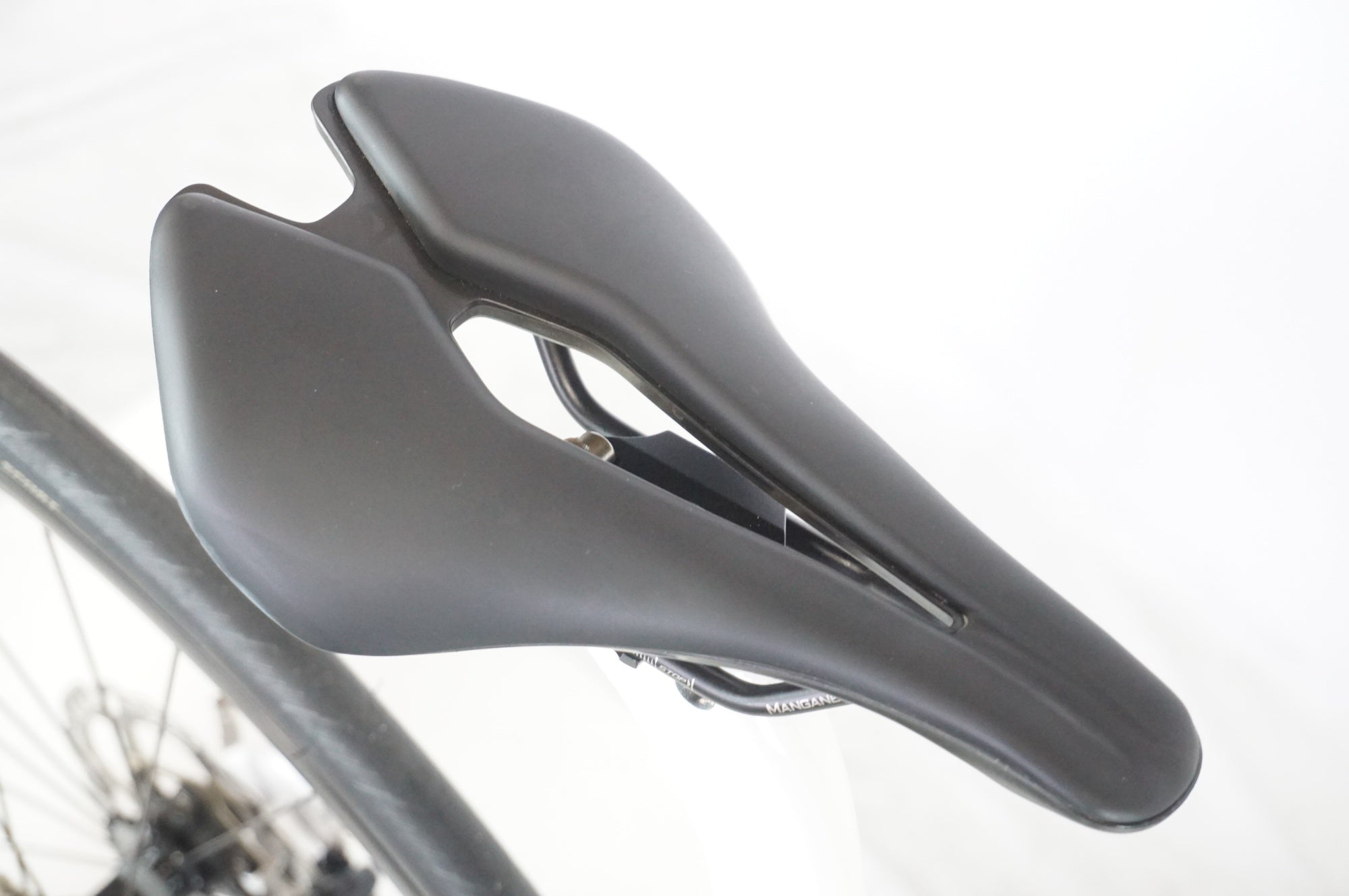 PINARELLO 「ピナレロ」 PRINCE DISK 105 2022年モデル ロードバイク