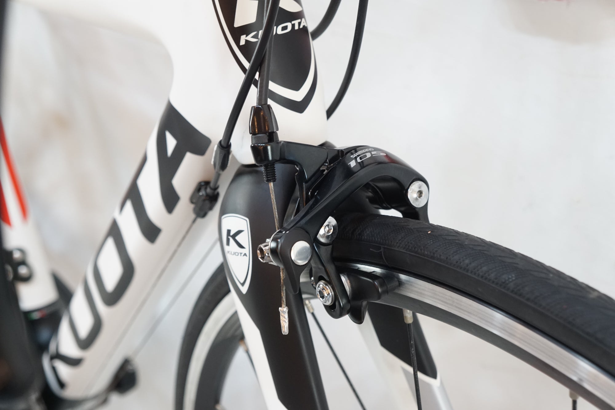 KUOTA 「クオータ」 KORSA 105 2015年モデル ロードバイク ITVUUL9PDGSM KUOTA 「クオータ」 KORSA 105 2015年モデル ロードバイク