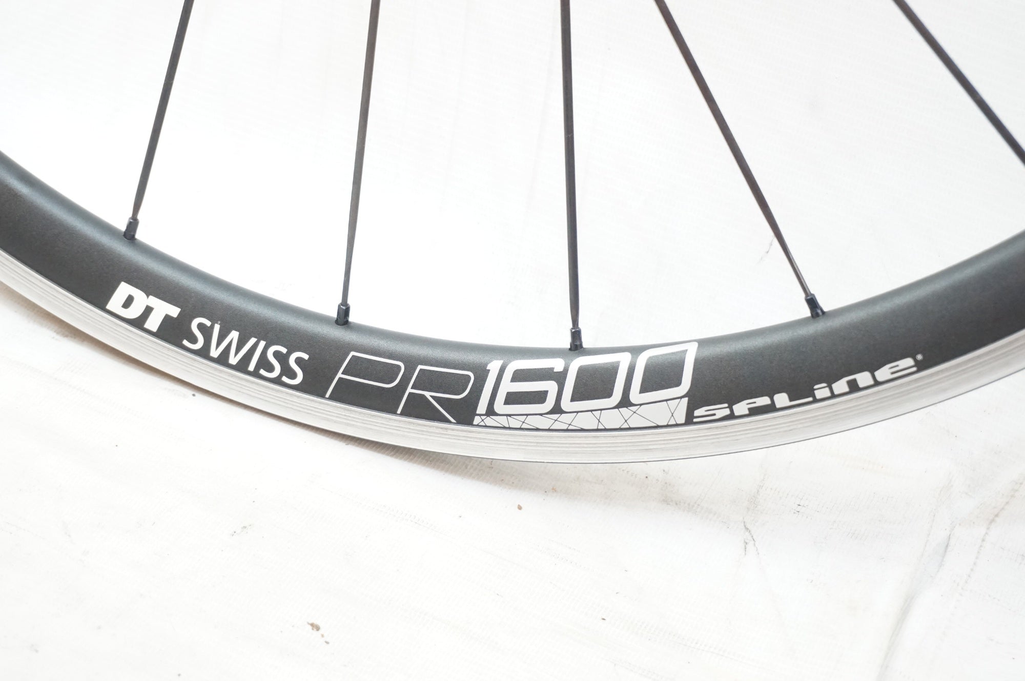 DT SWISS 「ディーティースイス」 PR1600 SPLINE シマノ11S ホイール
