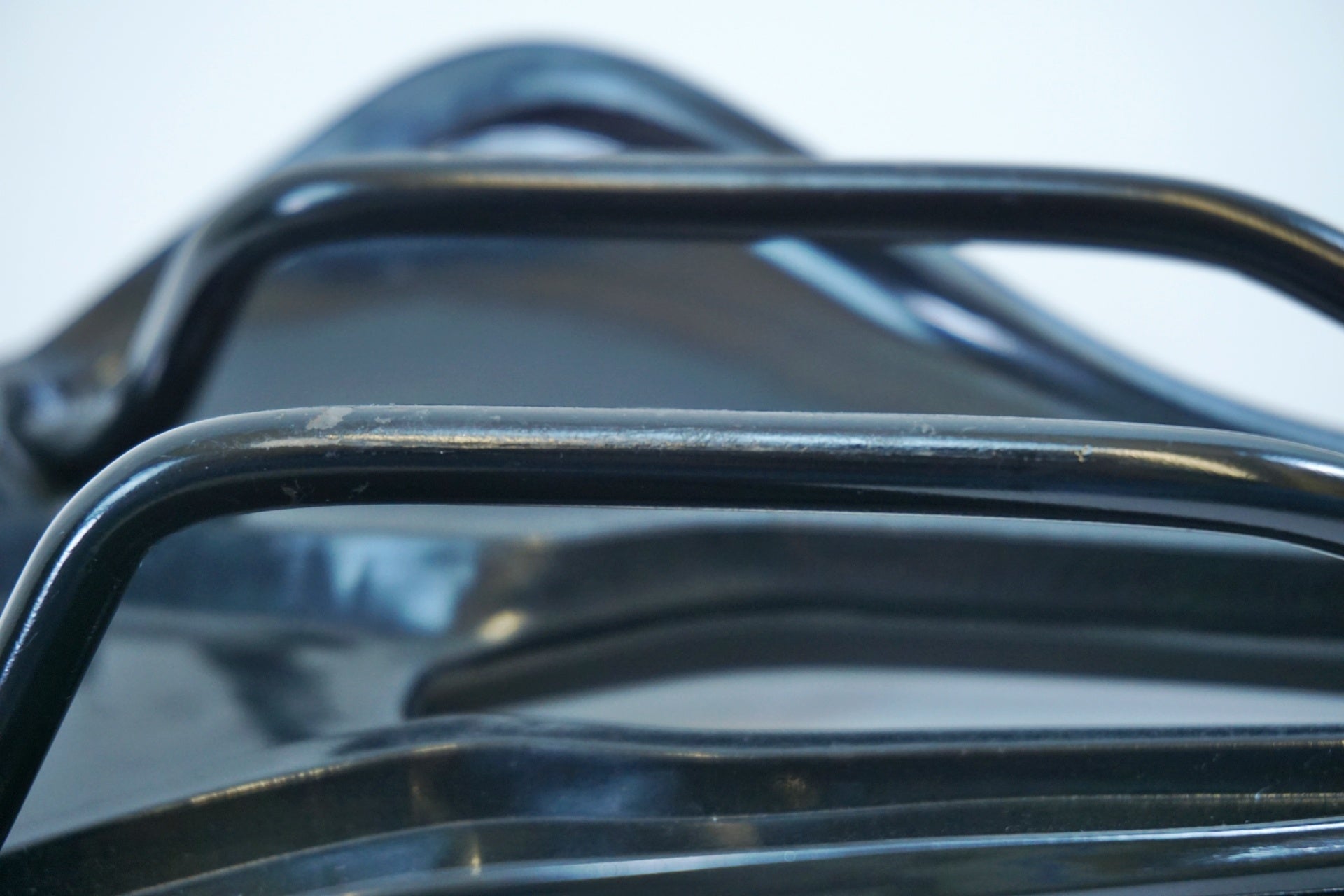 TNI 「ティーエヌアイ」 COMFORT FLY サドル / 有明ガーデン店