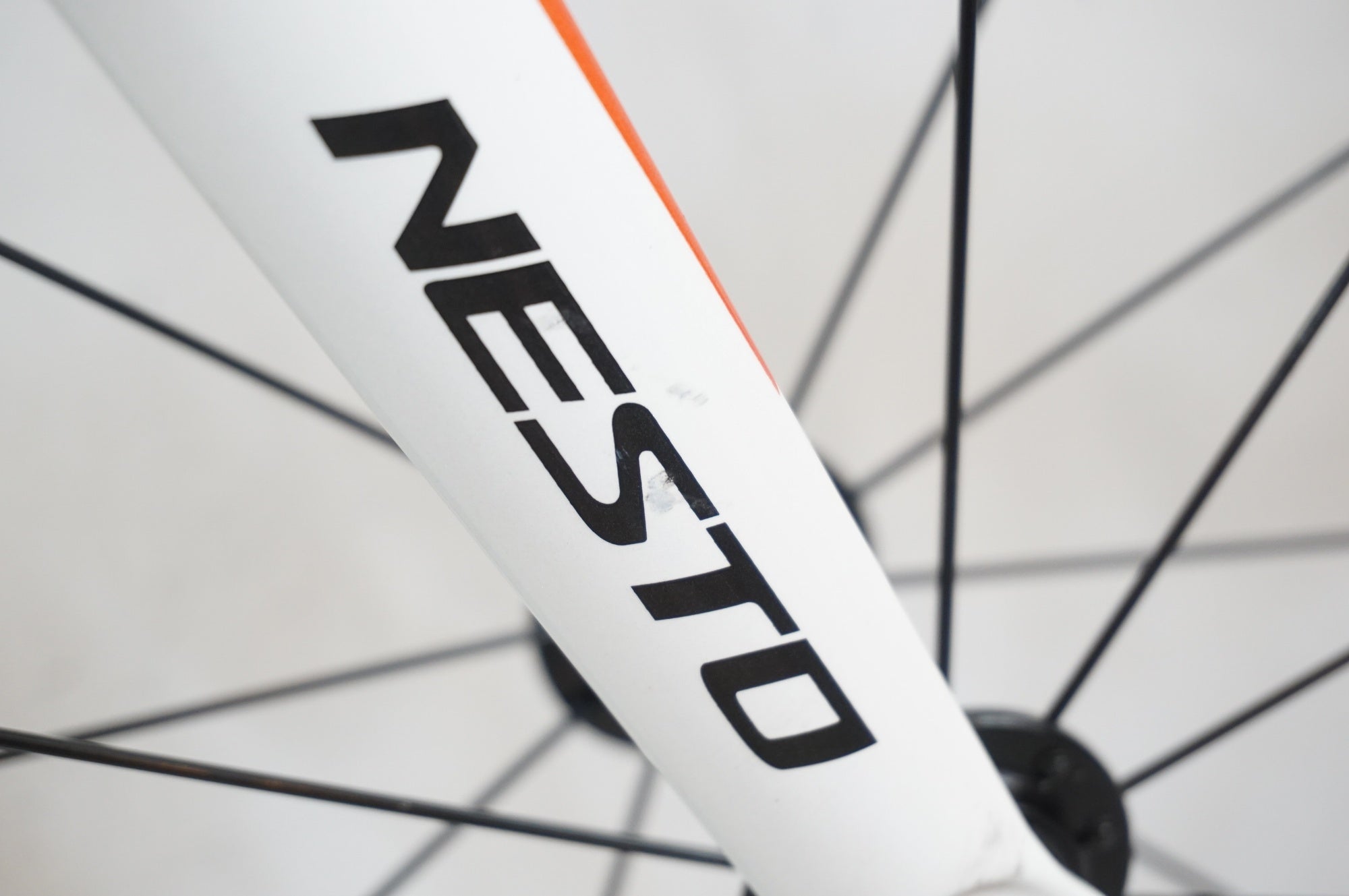 NESTO 「ネスト」 ALTERNA SORA 2020年モデル ロードバイク / 浦和ベース