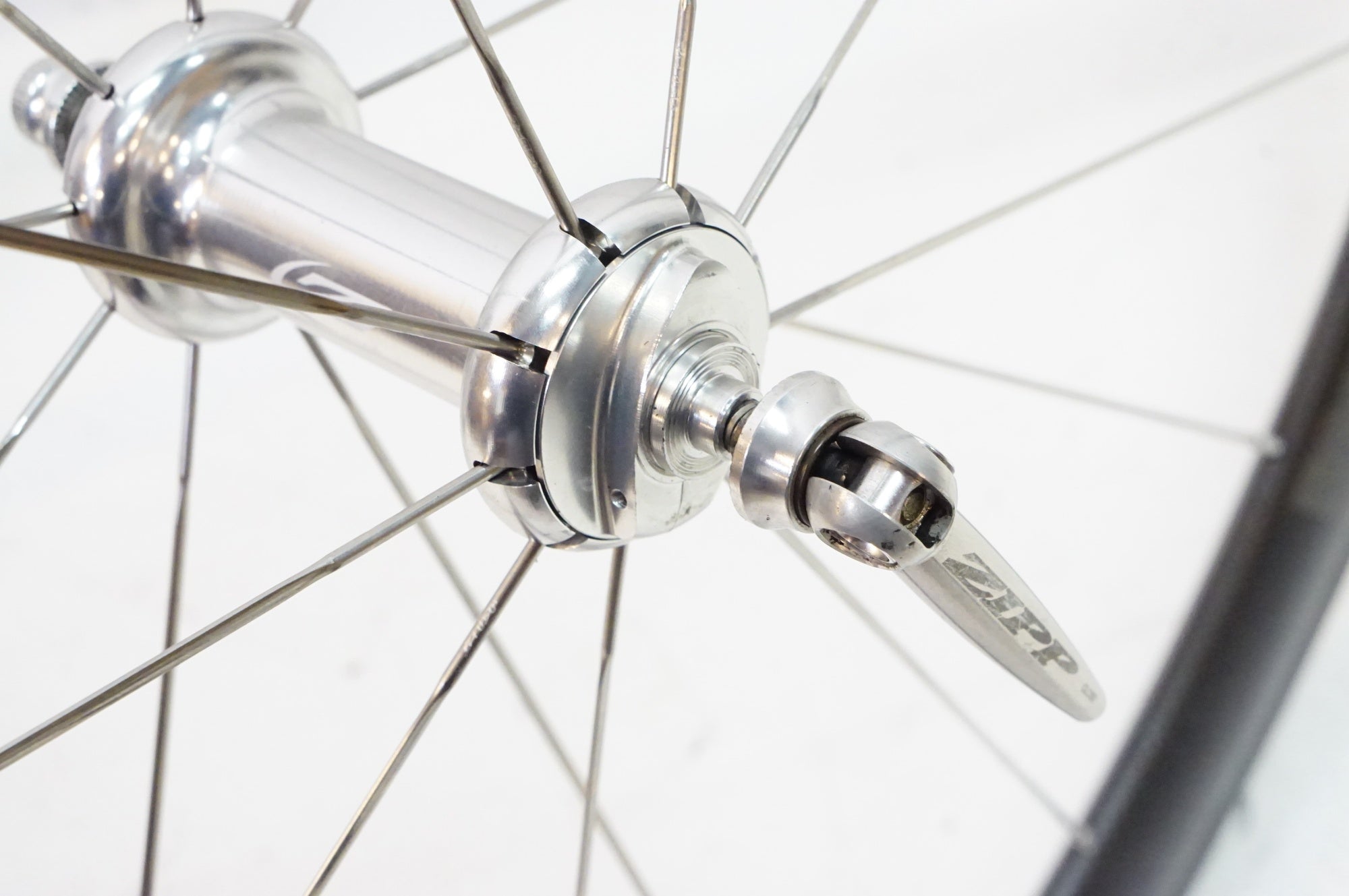 ZIPP 「ジップ」 303 シマノ10速 ホイールセット / 熊谷本店