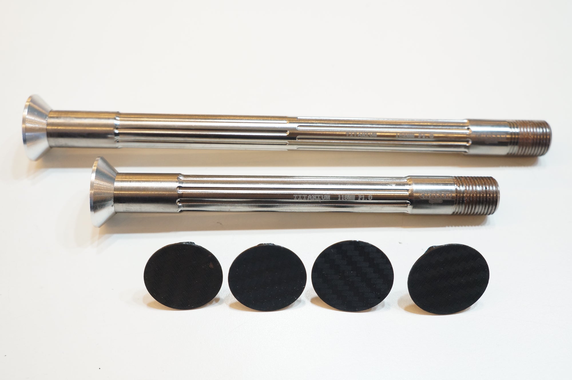 Ti-PARTS TITANIUM 「ティーアイパーツ チタニウム」 SPECIALIZED 118/162mm チタニウム スルーアクスル / バイチャリ浦和ベース