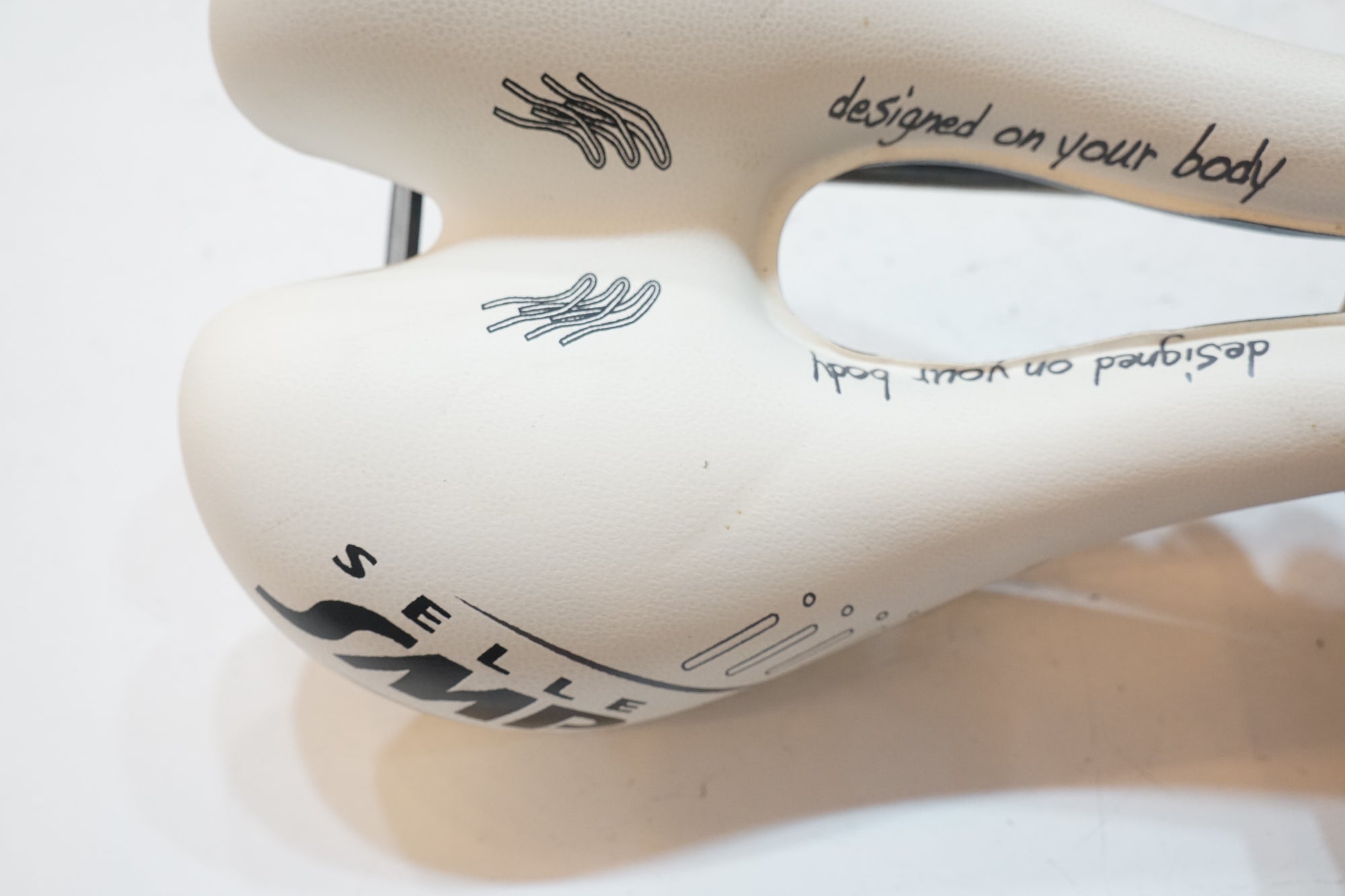 SELLE SMP 「セラ エスエムピー」 TRK サドル / バイチャリ浦和ベース