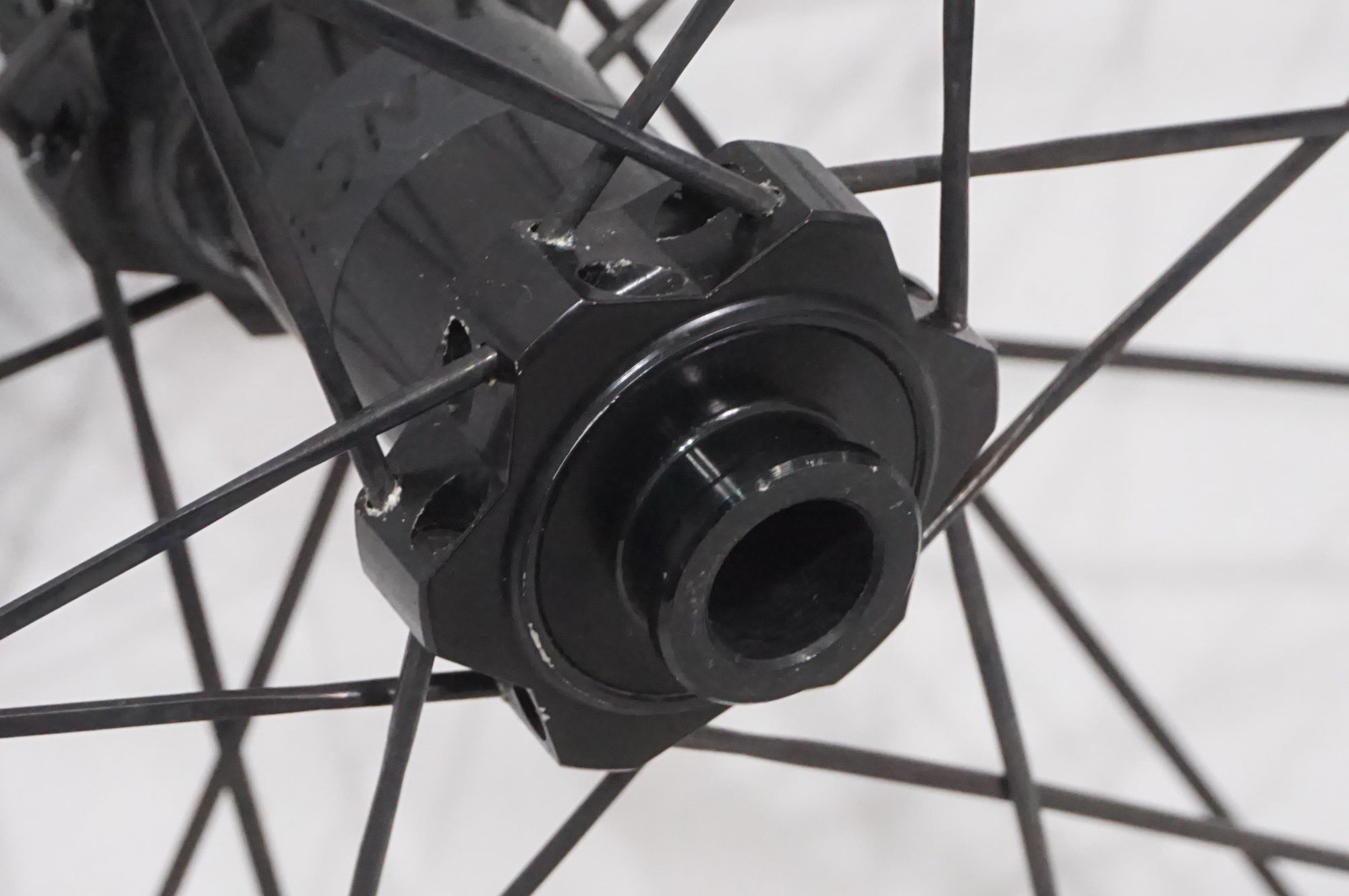BONTRAGER 「ボントレガー」 AEOLUS PRO 37 DISC SHIMANO 11s ホイール