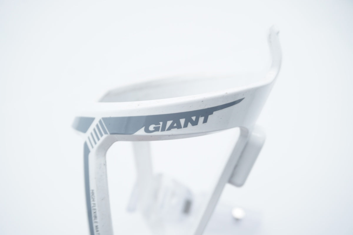GIANT 「ジャイアント」 ボトルケージ / 滋賀大津店
