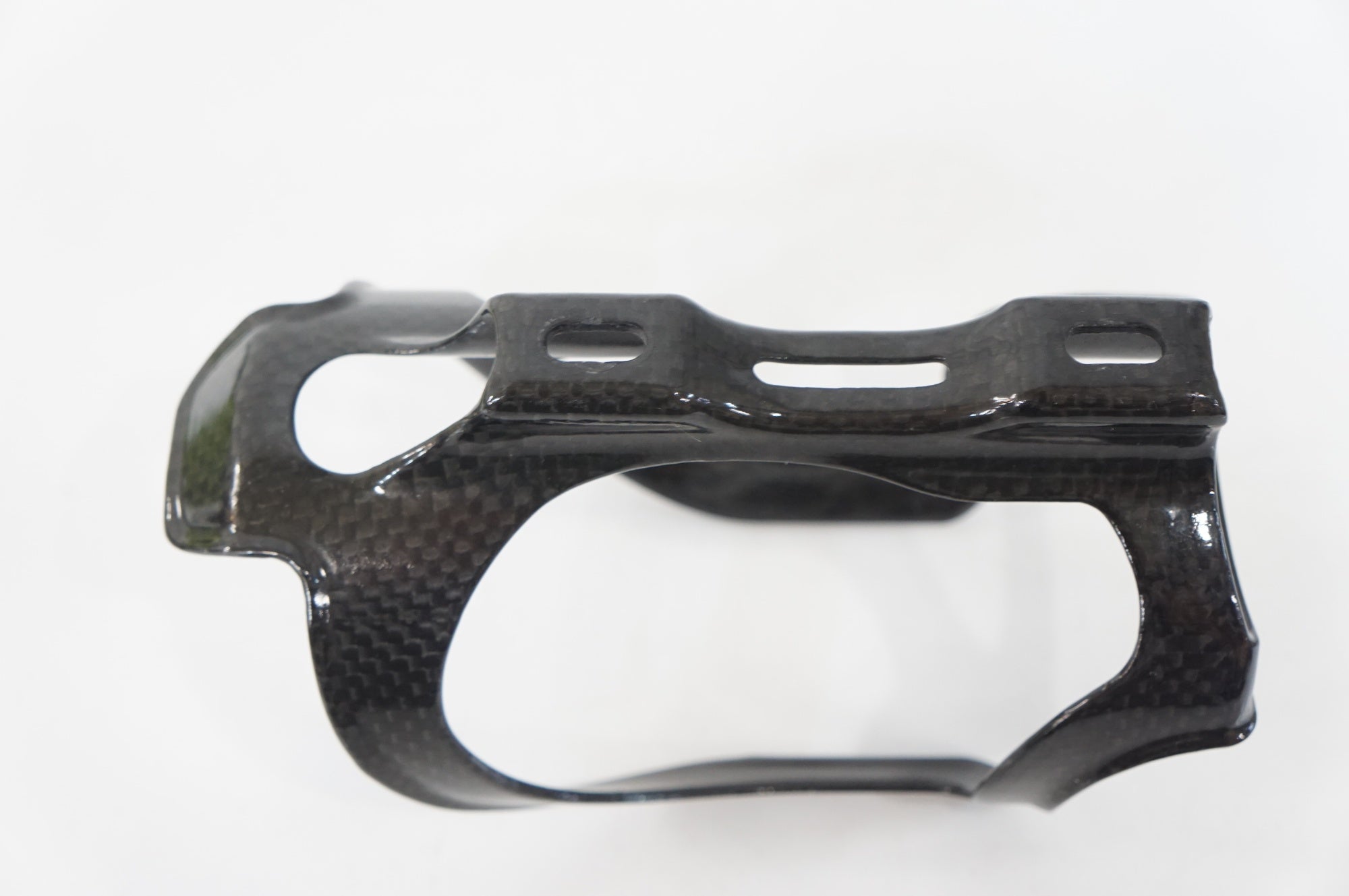 LEZYNE 「レザイン」 ROAD DRIVE CARBON CAGE ボトルケージ / 大宮店