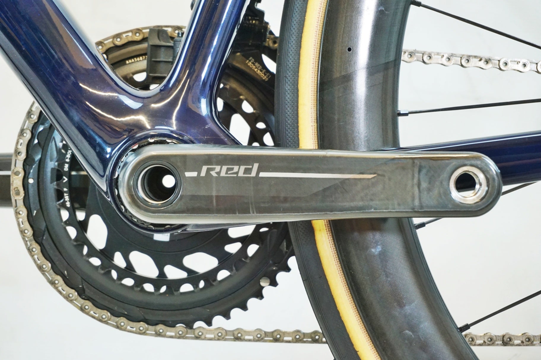 TREK 「トレック」 MADONE SLR9 AXS GEN8 2025年モデル ロードバイク / 有明ガーデン店