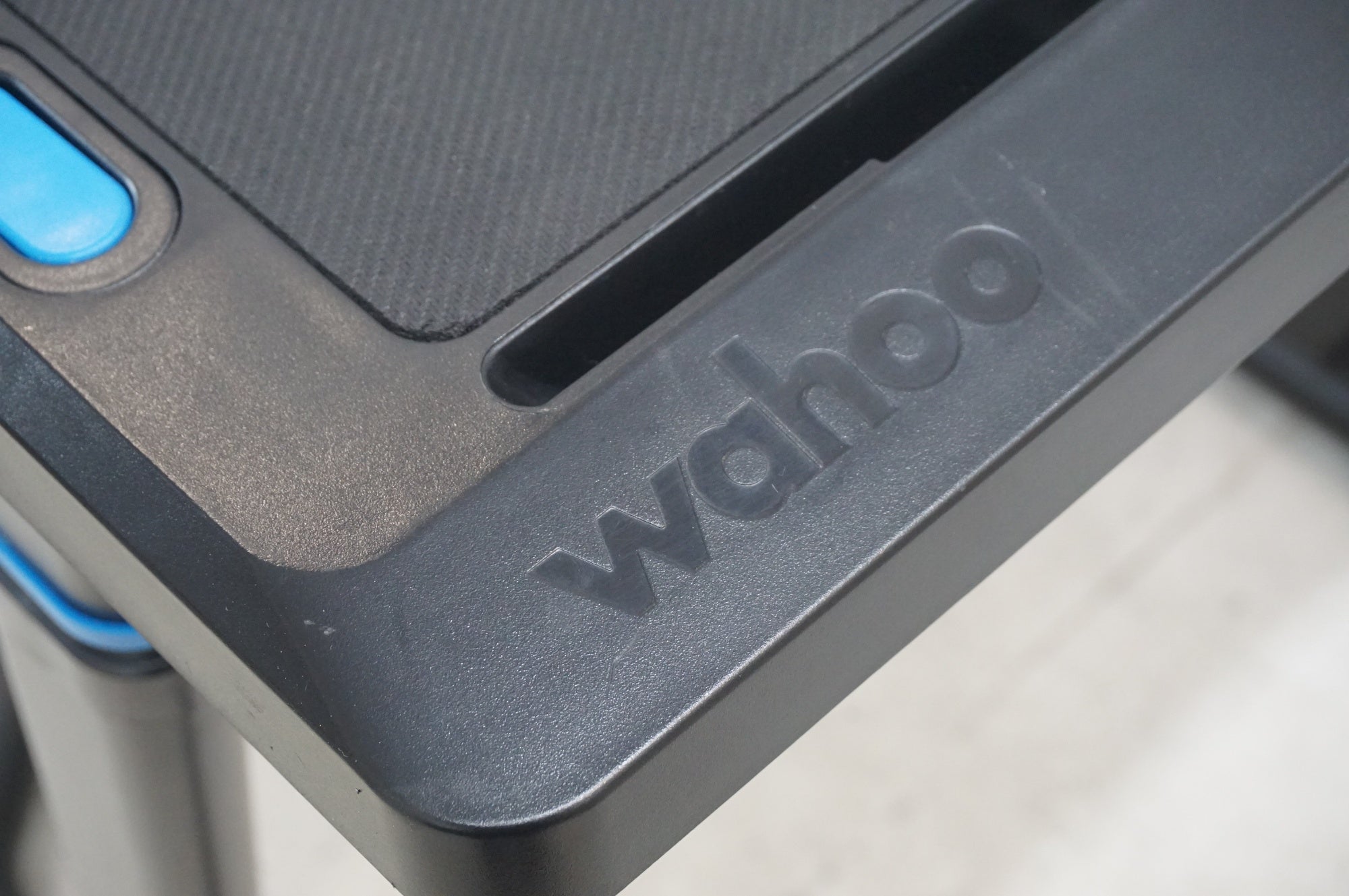 WAHOO 「ワフー」 KICKR インドアサイクリングデスク / 福岡店