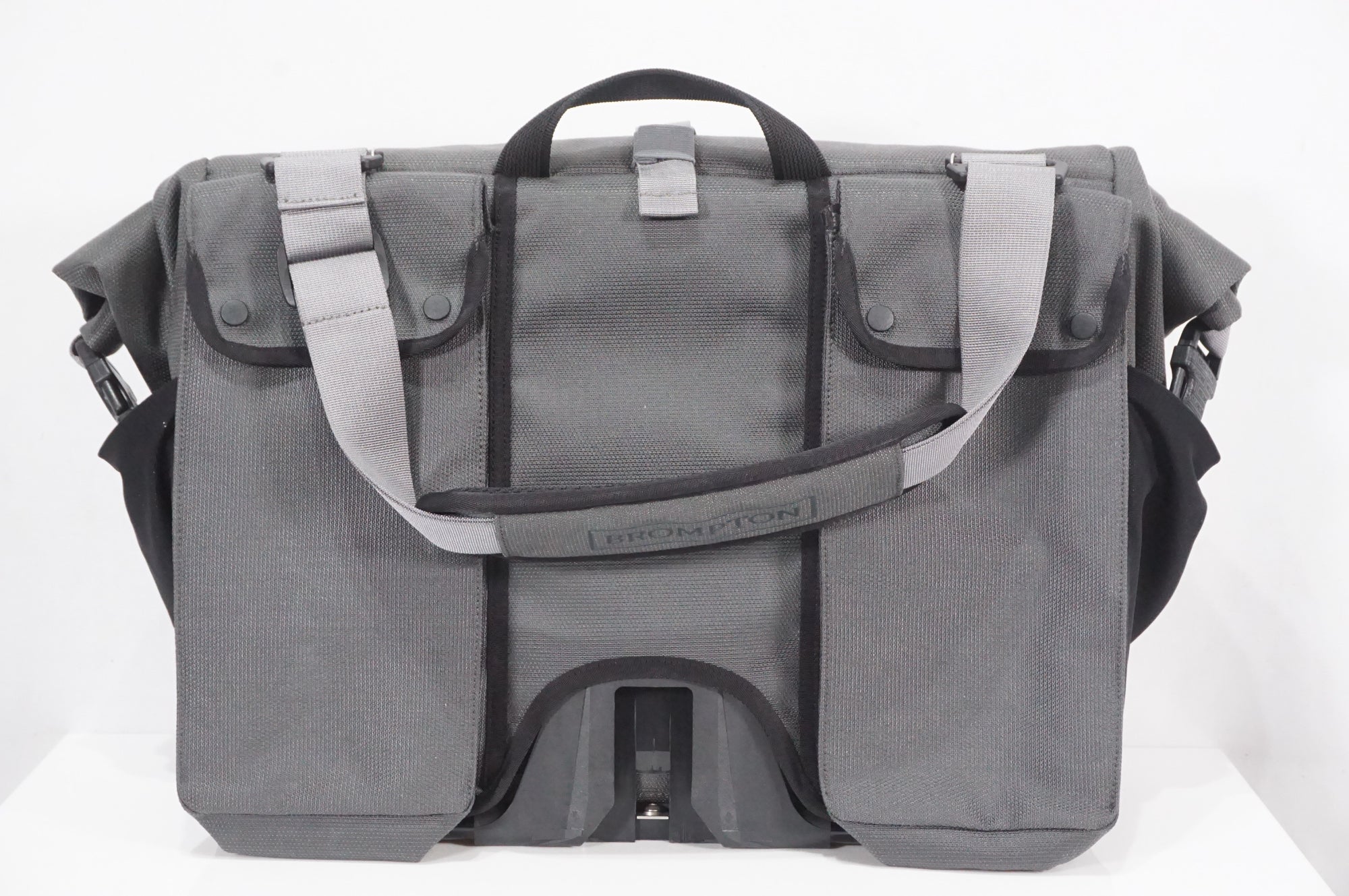 BROMPTON 「ブロンプトン」 BOROUGH ROLL TOP WITH FRAME フロントバッグ / AKIBA店