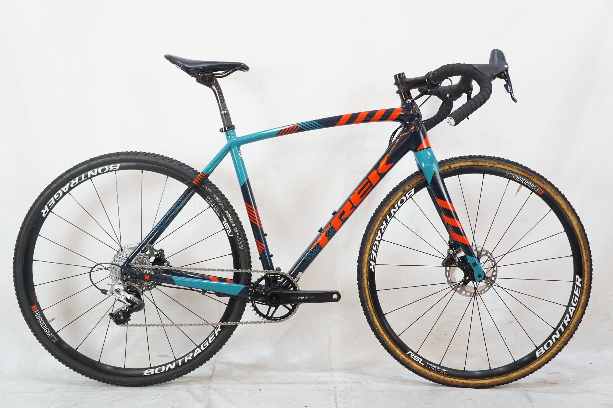 TREK 「トレック」 CROCKETT 5 DISC 2021年モデル ロードバイク / バイチャリ浦和ベース