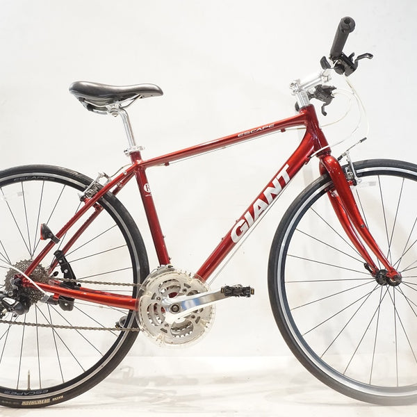 GIANT ESCAPE R3 2015年モデル GIANT 「ジャイアント」 ESCAPE R3 2015年モデル クロスバイク / 横浜