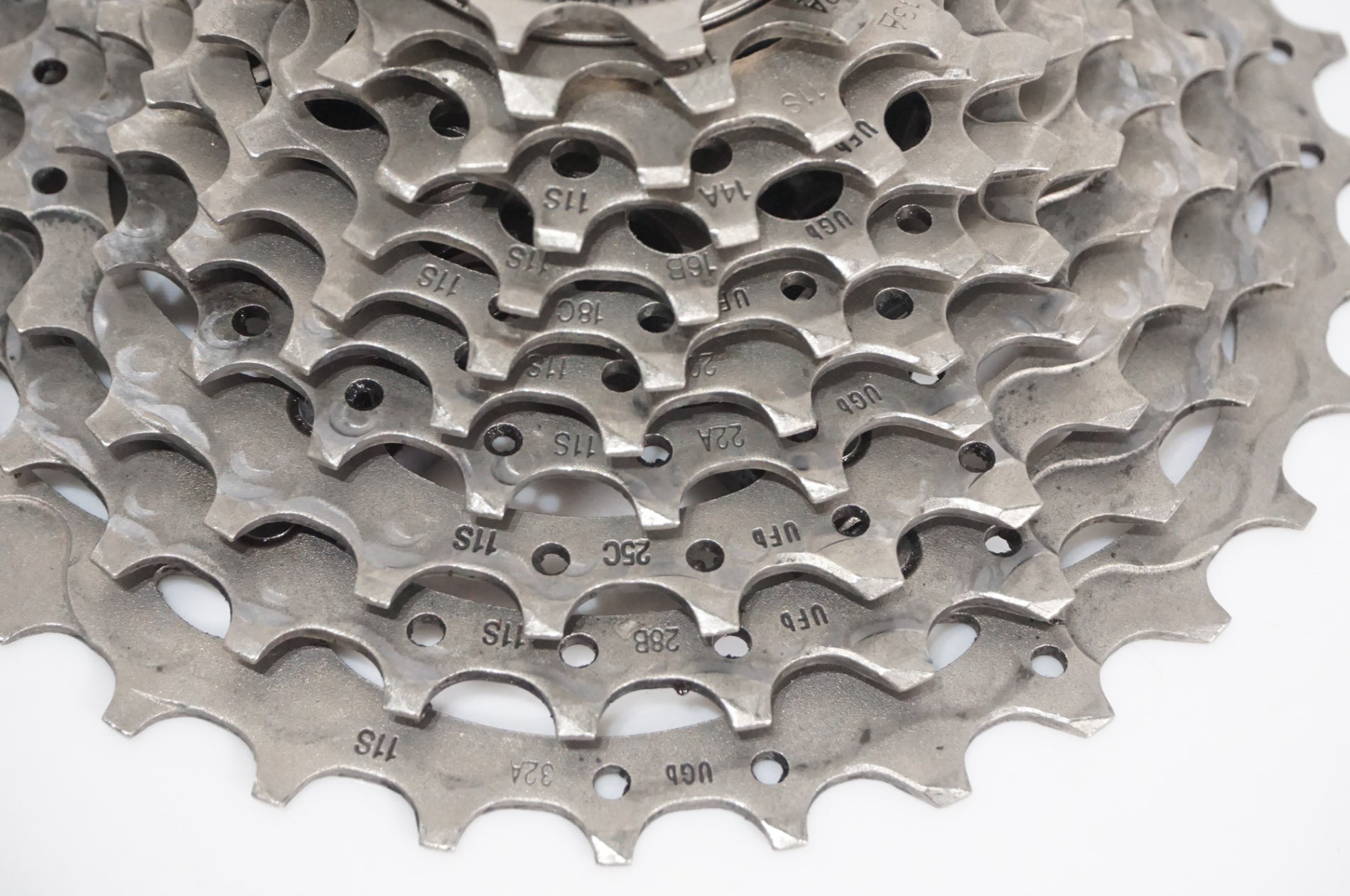 SHIMANO 「シマノ」 ULTEGRA CS-R8000 11-32T スプロケット / AKIBA店