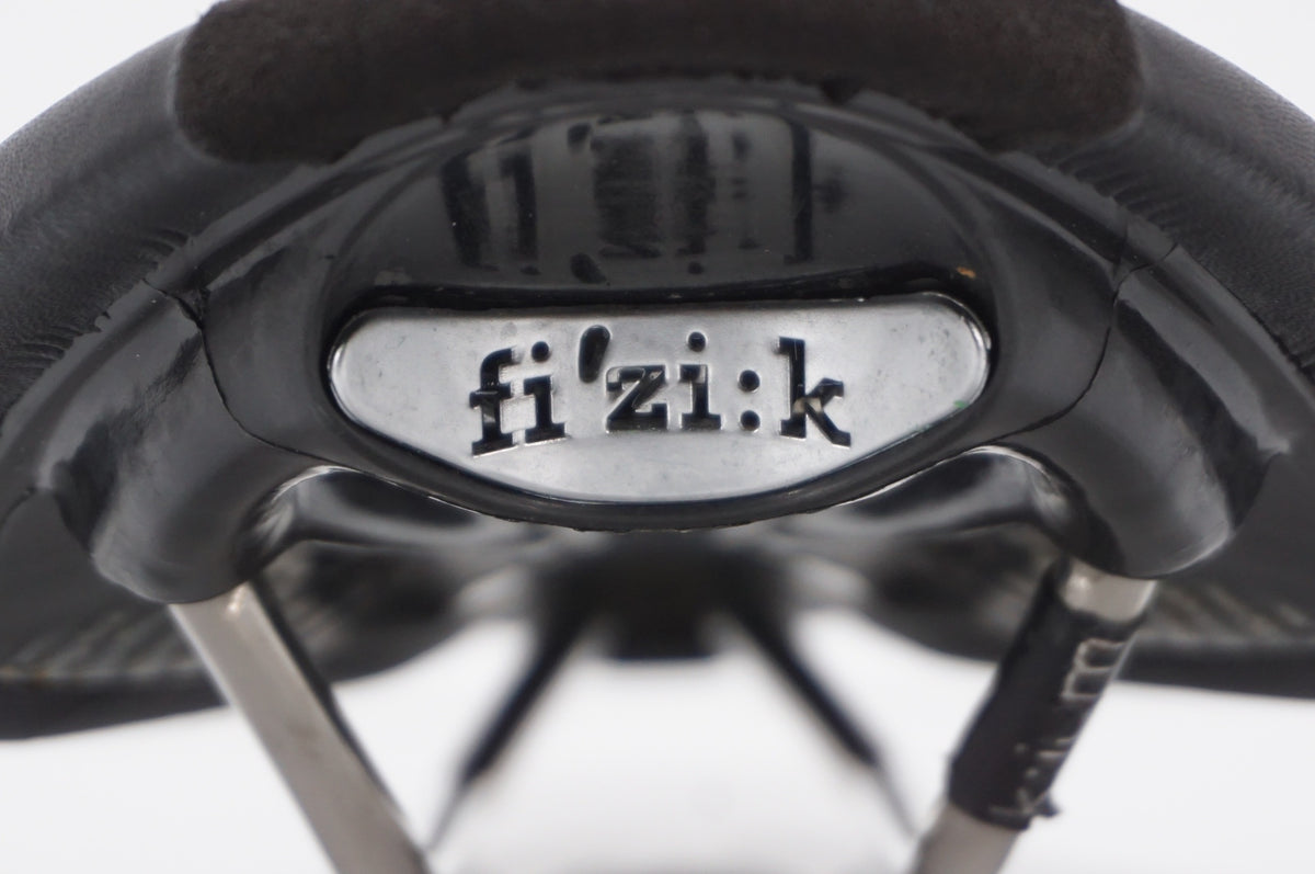 FIZIK 「フィジーク」 ARIONE サドル / AKIBA店