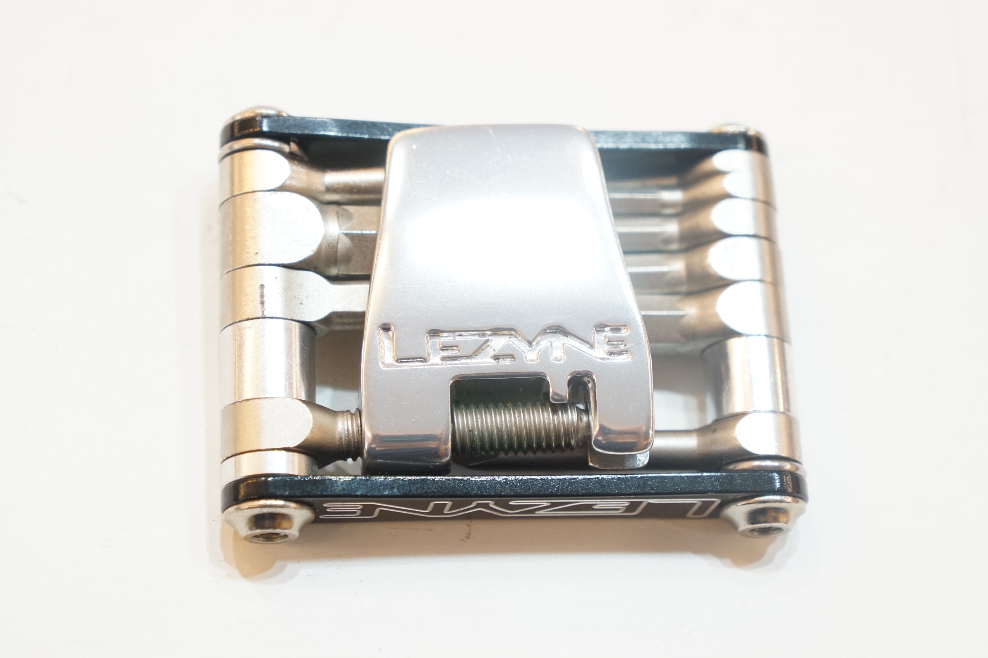 LEZYNE 「レザイン」 SV10 マルチツール / バイチャリ浦和ベース