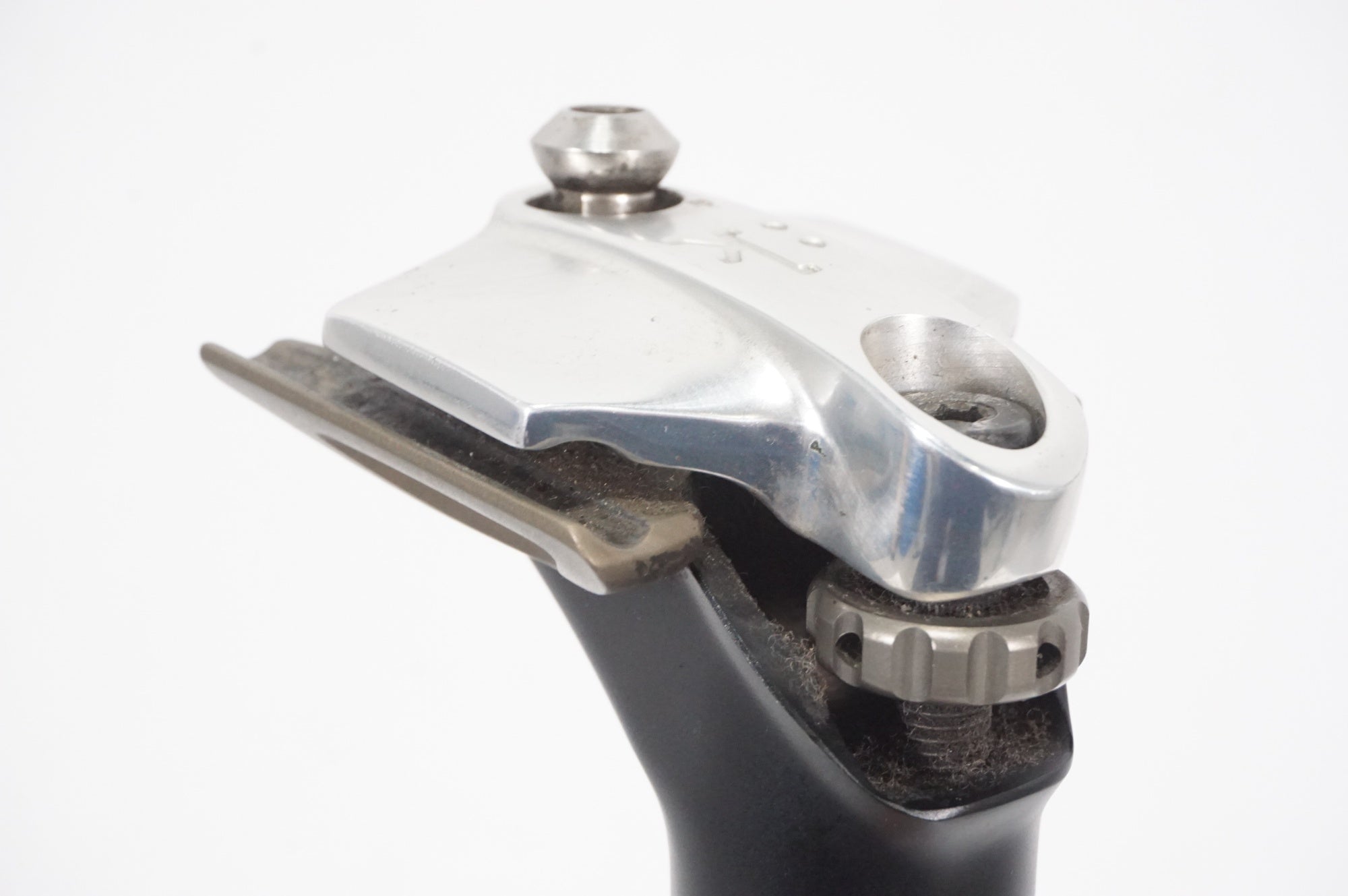 FIZIK 「フィジーク」 CYRANO φ27.2 270mm シートポスト / AKIBA店