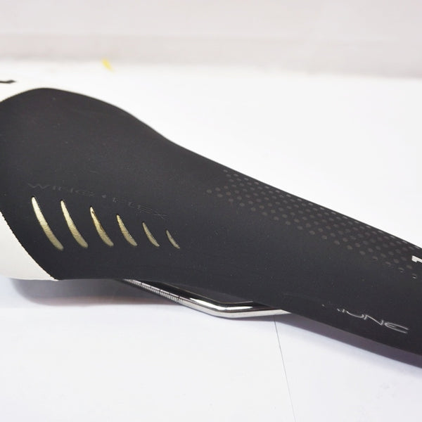 FIZIK 「フィジーク」 ARIONE K3 サドル / バイチャリ世田谷店