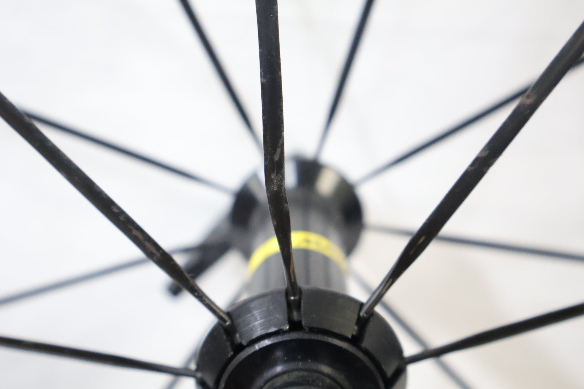 MAVIC 「マビック」 COSMIC PRO CARBON SL UST シマノ11速